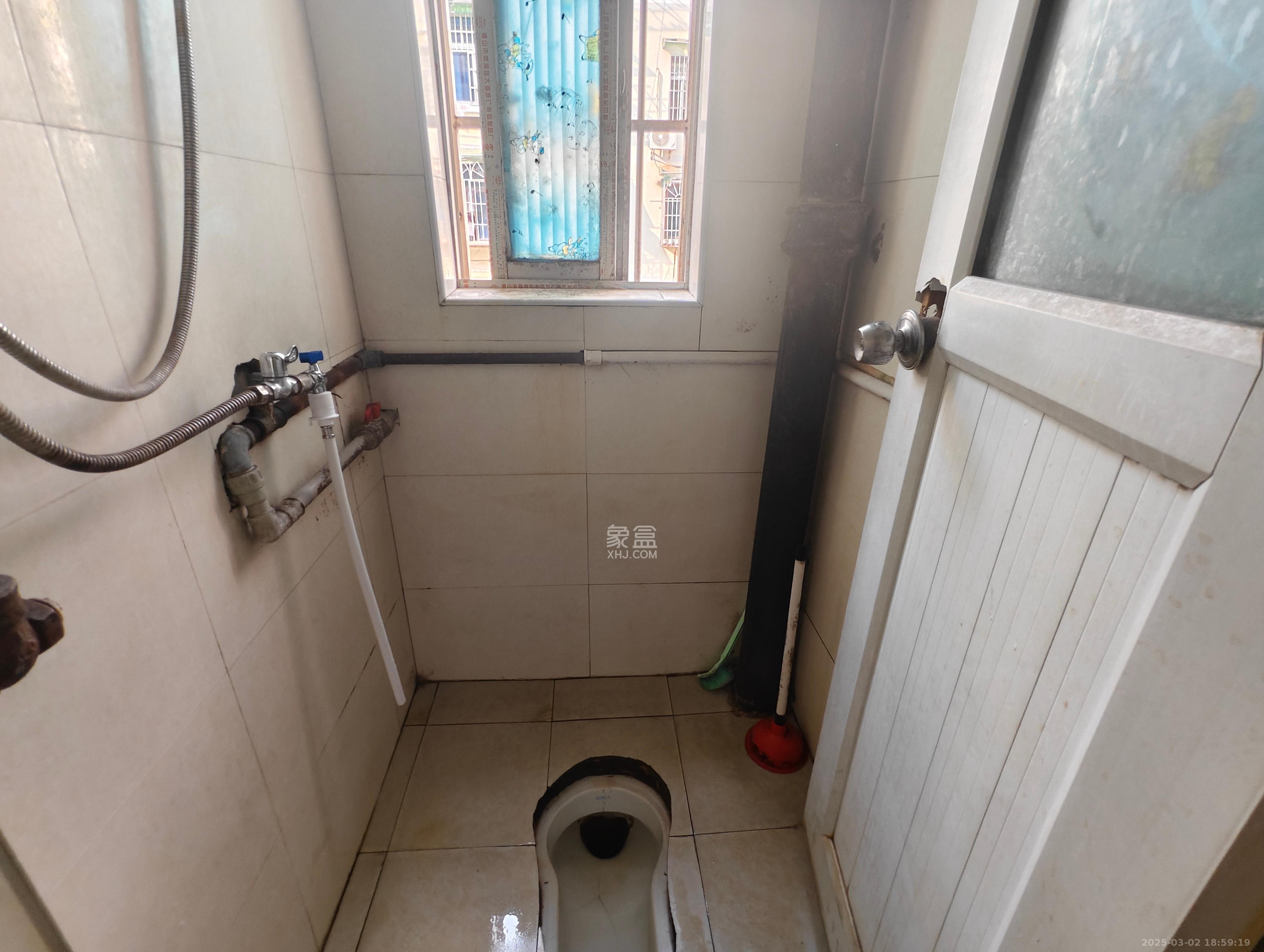 天心物业 2室1厅1卫 1500.0元/月 天心物业 2室1厅1卫 1500.0元/月室内图