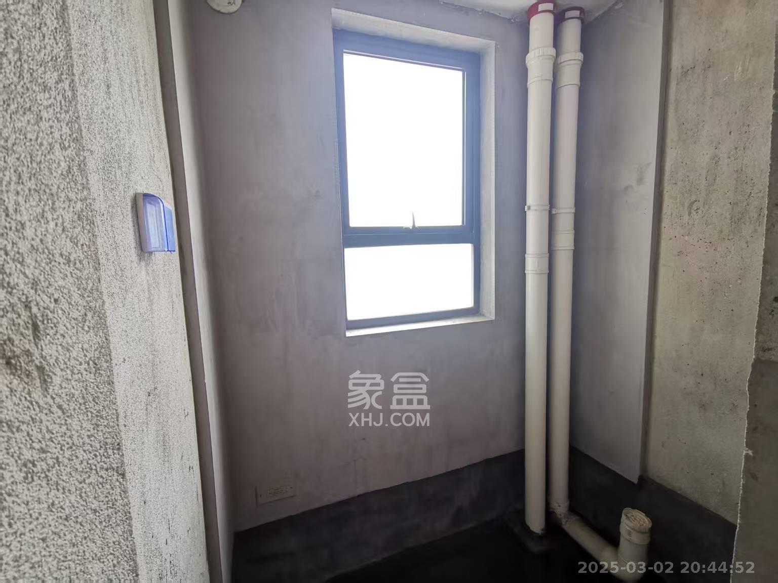 东方名苑臻锦园 0室0厅0卫 75.8万 东方名苑臻锦园 0室0厅0卫 75.8万客厅