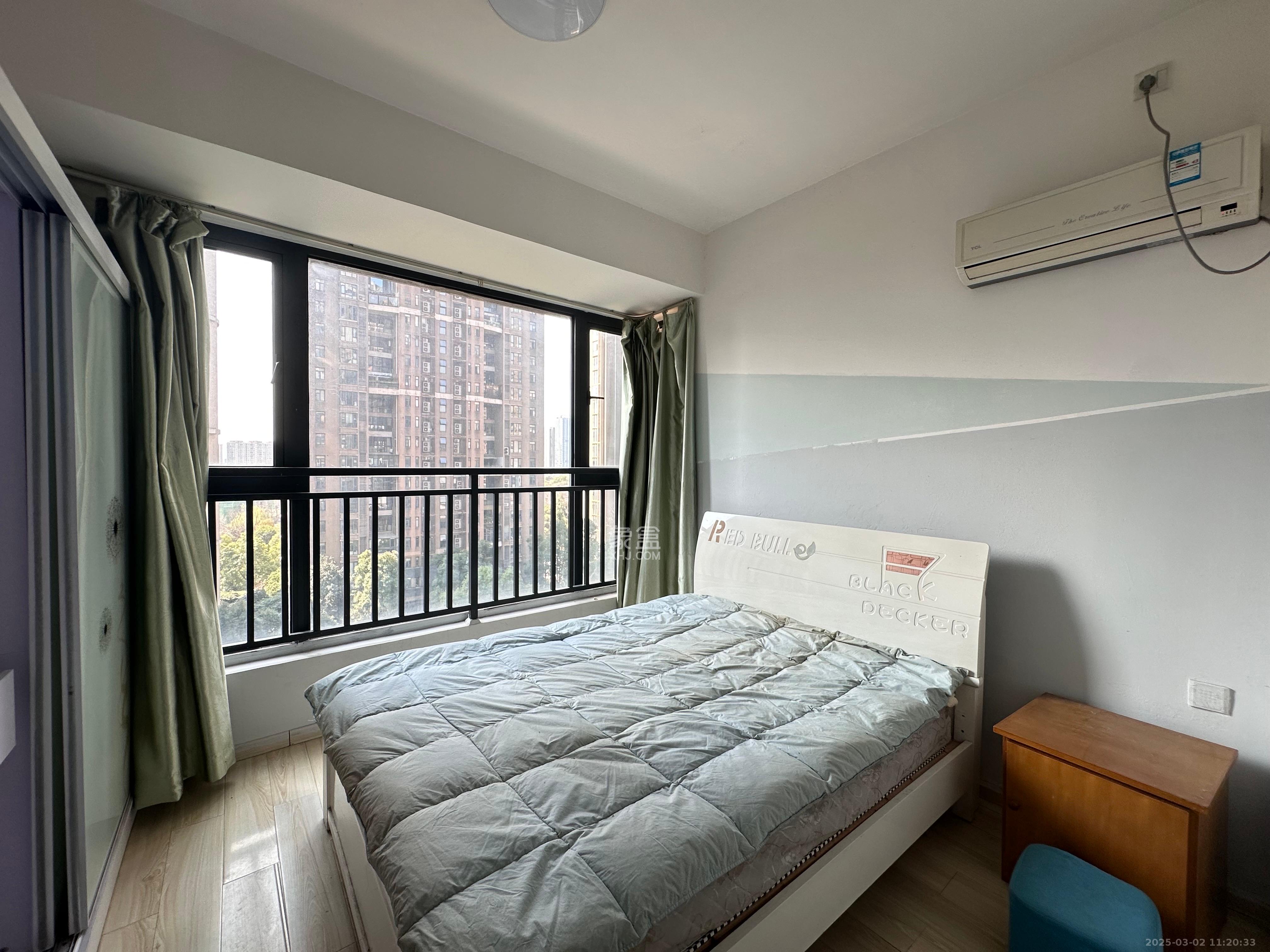 藏珑湖上国际花园 3室2厅2卫 2800.0元/月 藏珑湖上国际花园 3室2厅2卫 2800.0元/月室内图