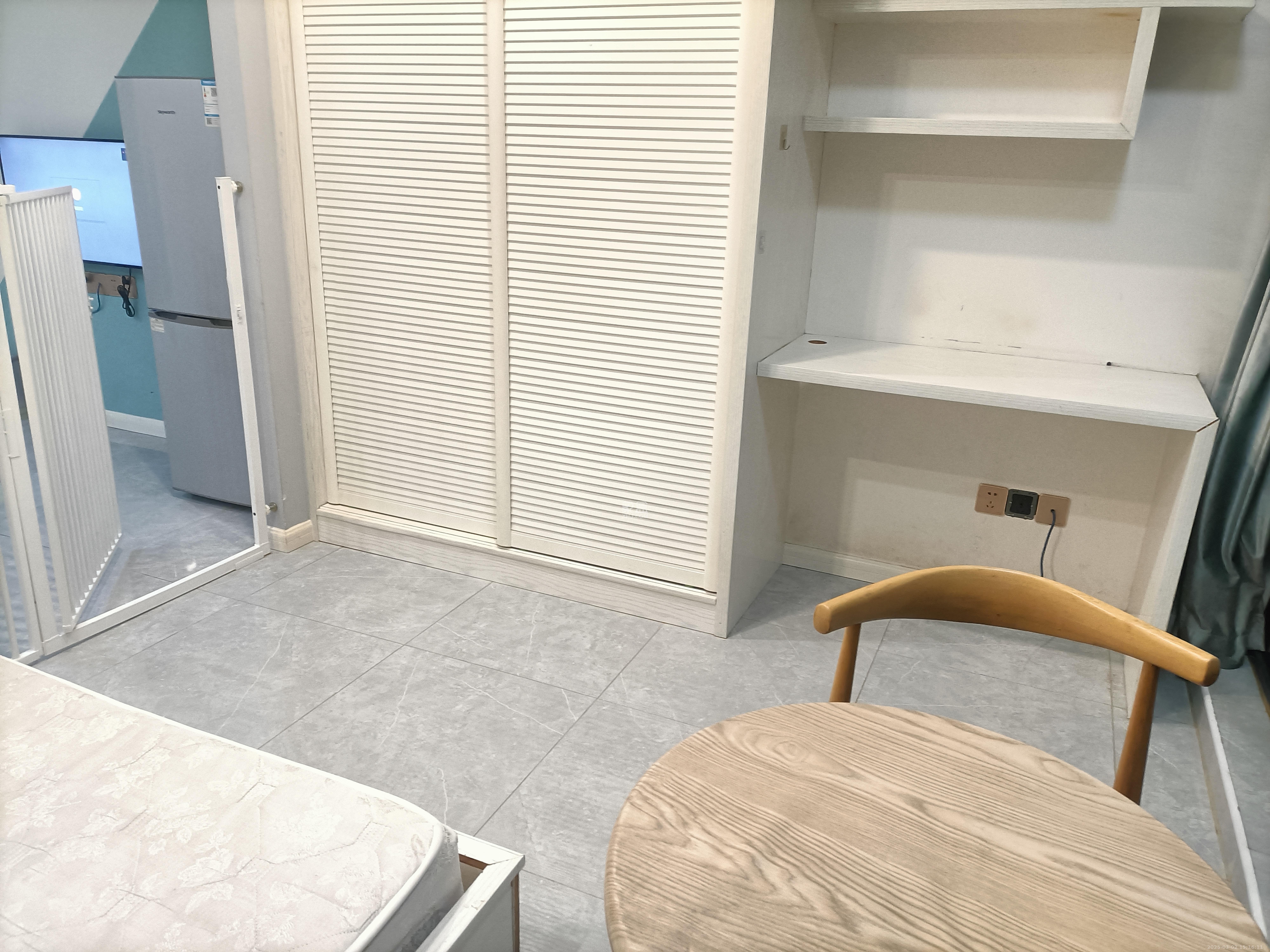中交里城  1室1厅1卫   1500.00元/月室内图