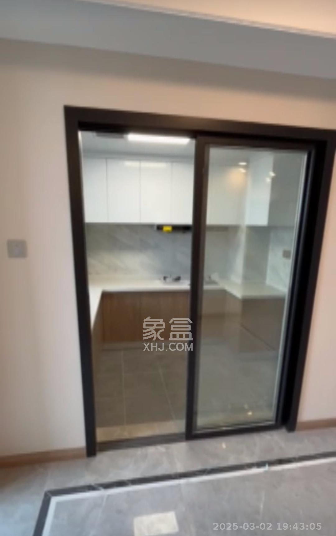 梦想新天地 4室2厅2卫 3500.0元/月 梦想新天地 4室2厅2卫 3500.0元/月室内图