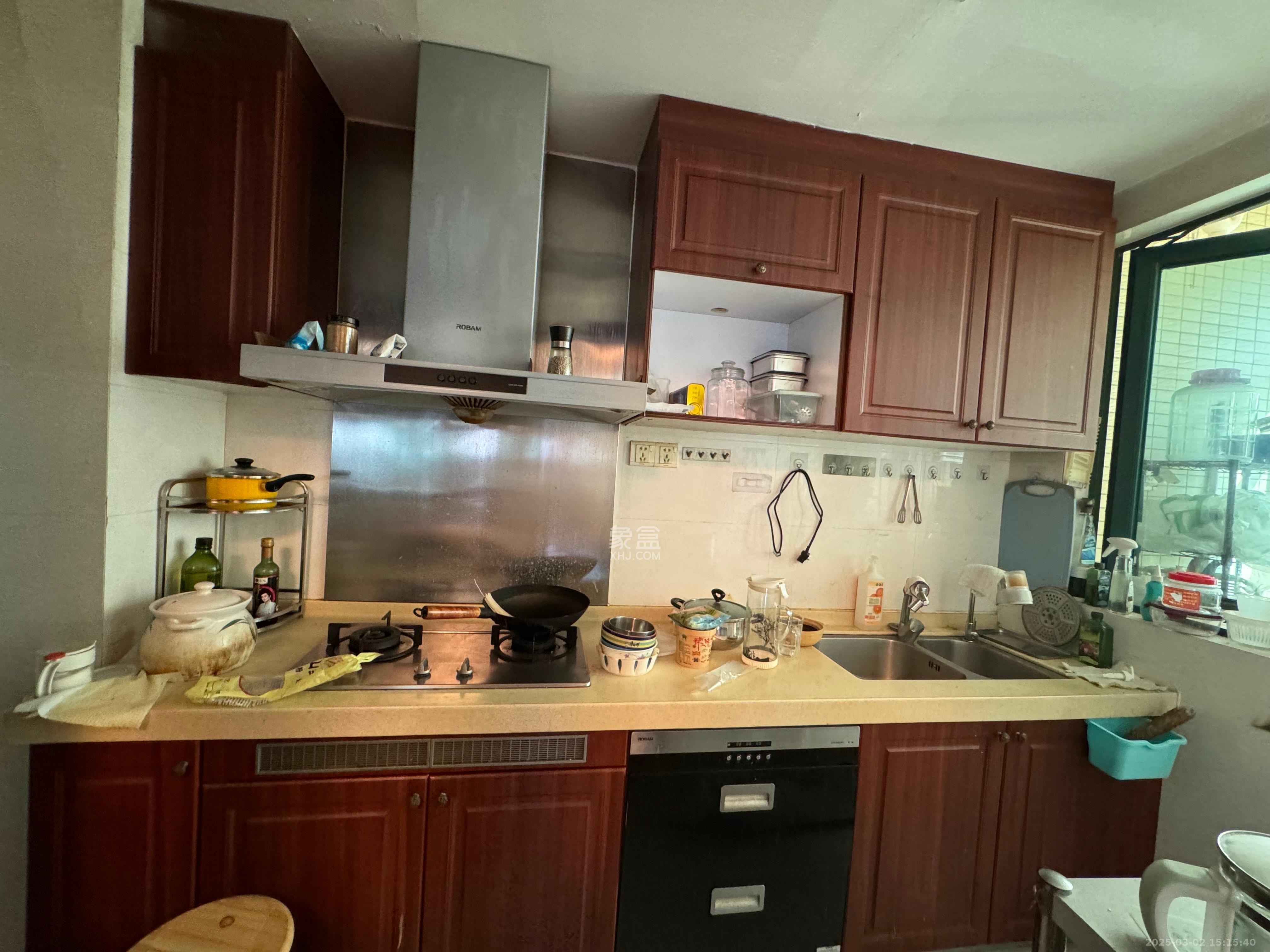 恒大绿洲 3室2厅1卫 2800.0元/月 恒大绿洲 3室2厅1卫 2800.0元/月室内图