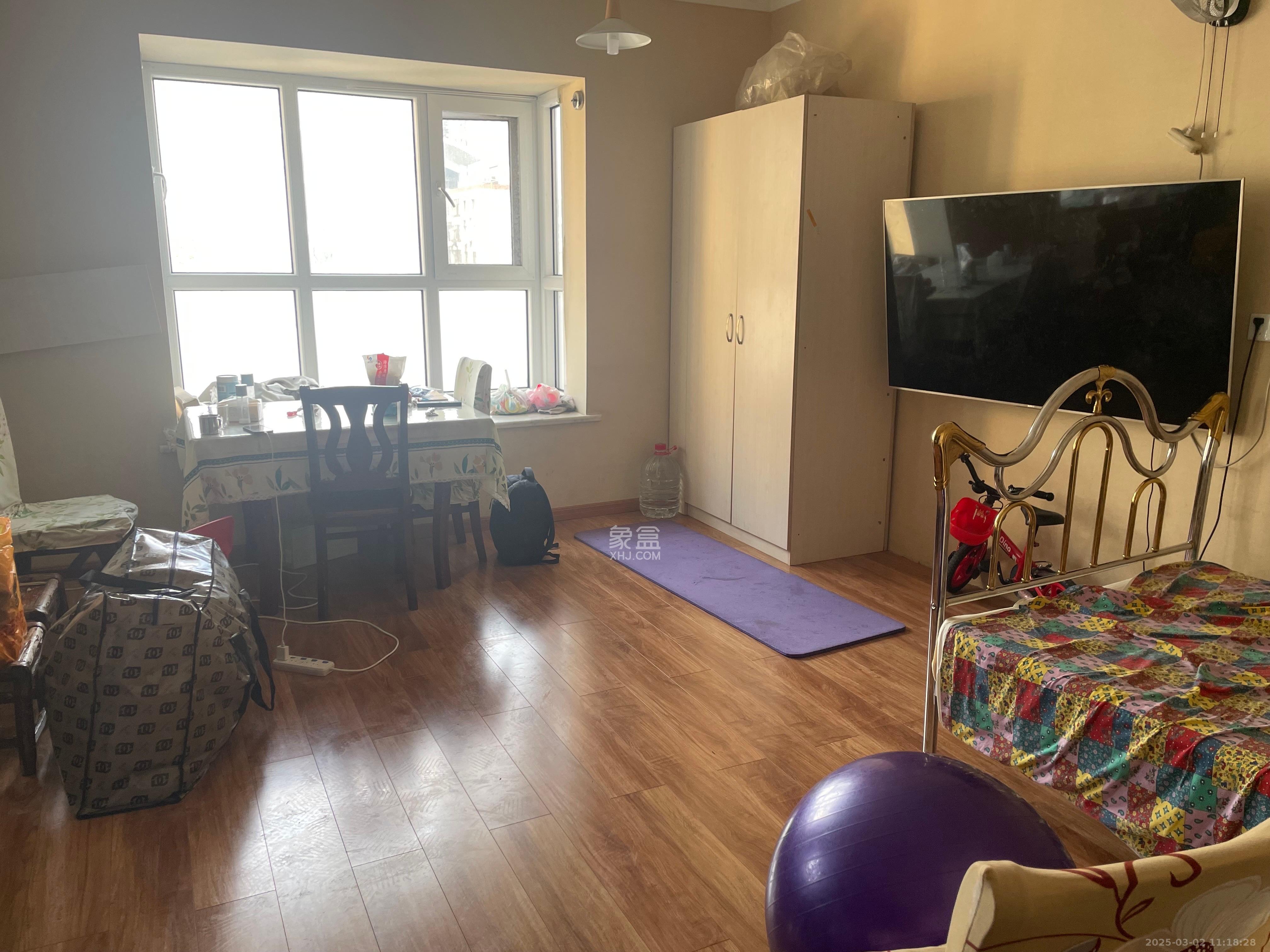 宏泽佳园  1室0厅0卫    2200.0元/月 宏泽佳园  1室0厅0卫    2200.0元/月