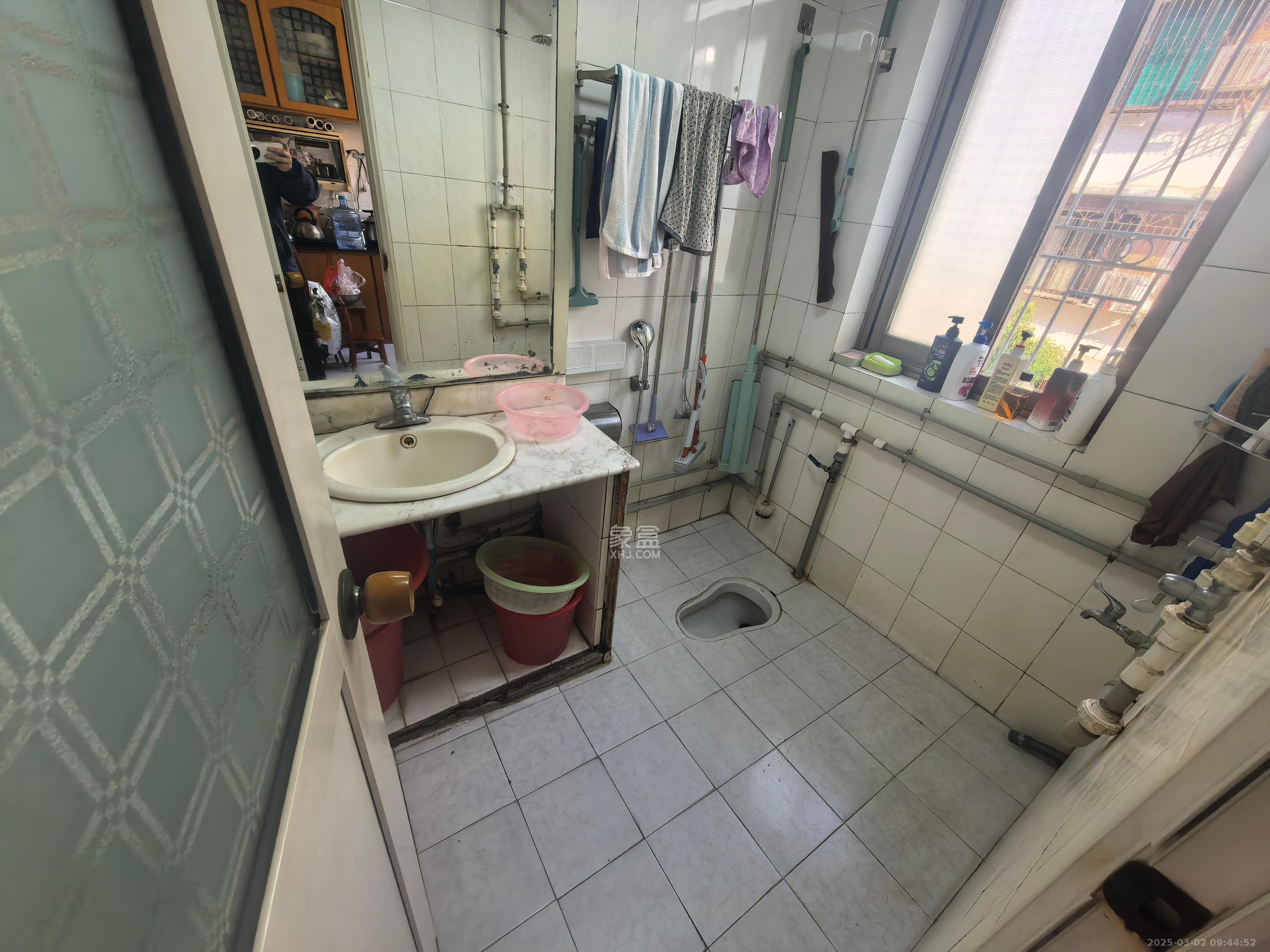 省政府机关梓园住宅区 3室1厅1卫 3000.0元/月 省政府机关梓园住宅区 3室1厅1卫 3000.0元/月室内图