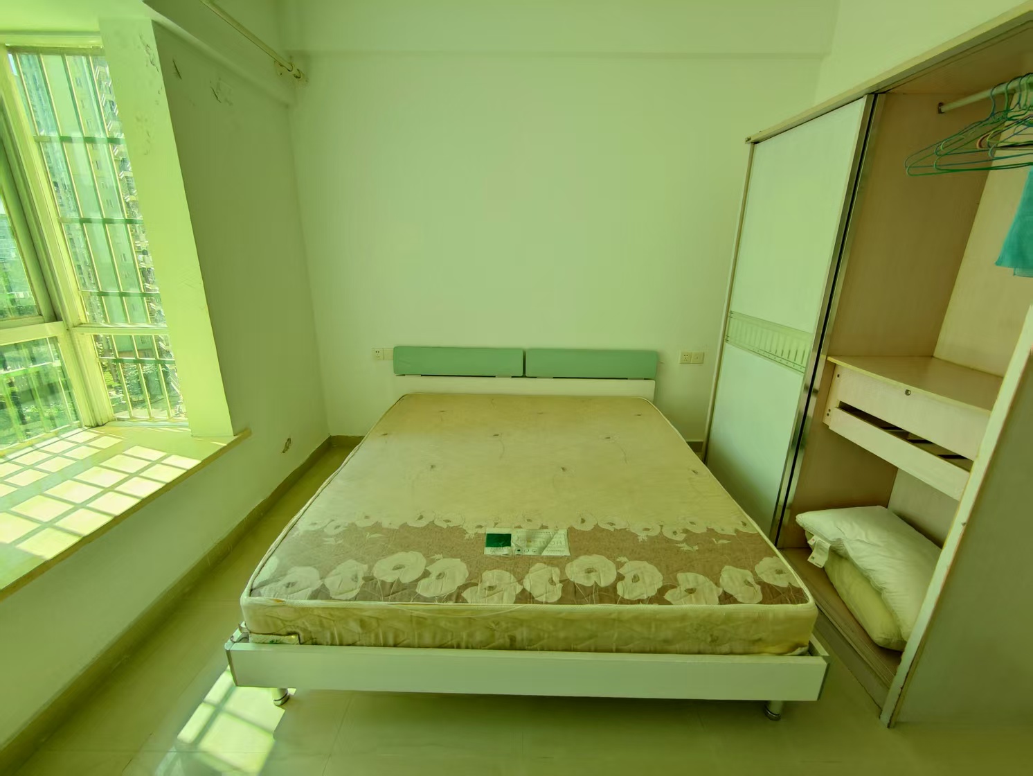 汇泰大厦 2室2厅1卫 2000.0元/月 汇泰大厦 2室2厅1卫 2000.0元/月室内图