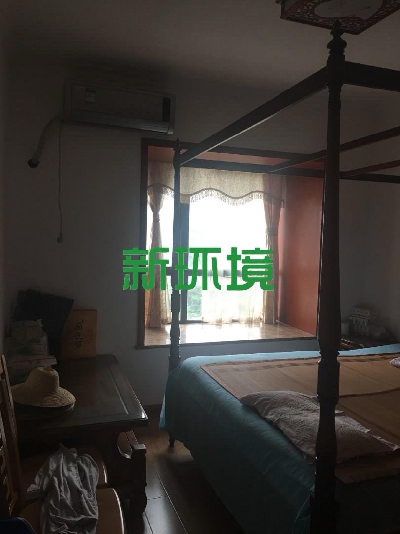 宏天绿城  2室2厅1卫   58.80万客厅