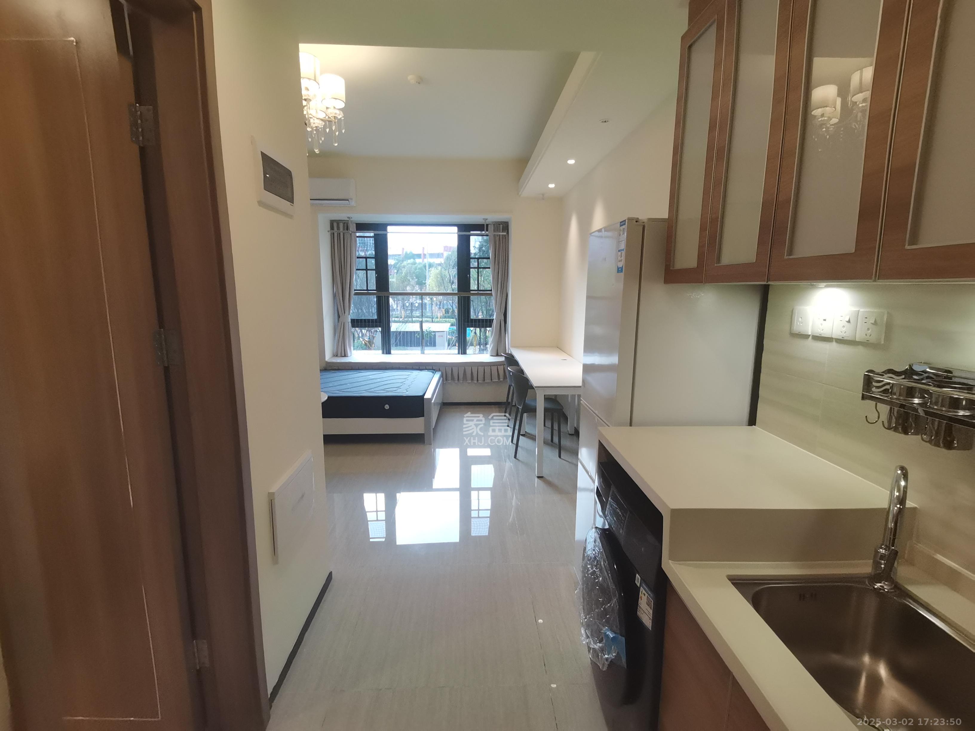 恒大清澜苑(恒大御景半岛四期) 1室1厅1卫 1300.0元/月 恒大清澜苑(恒大御景半岛四期) 1室1厅1卫 1300.0元/月室内图