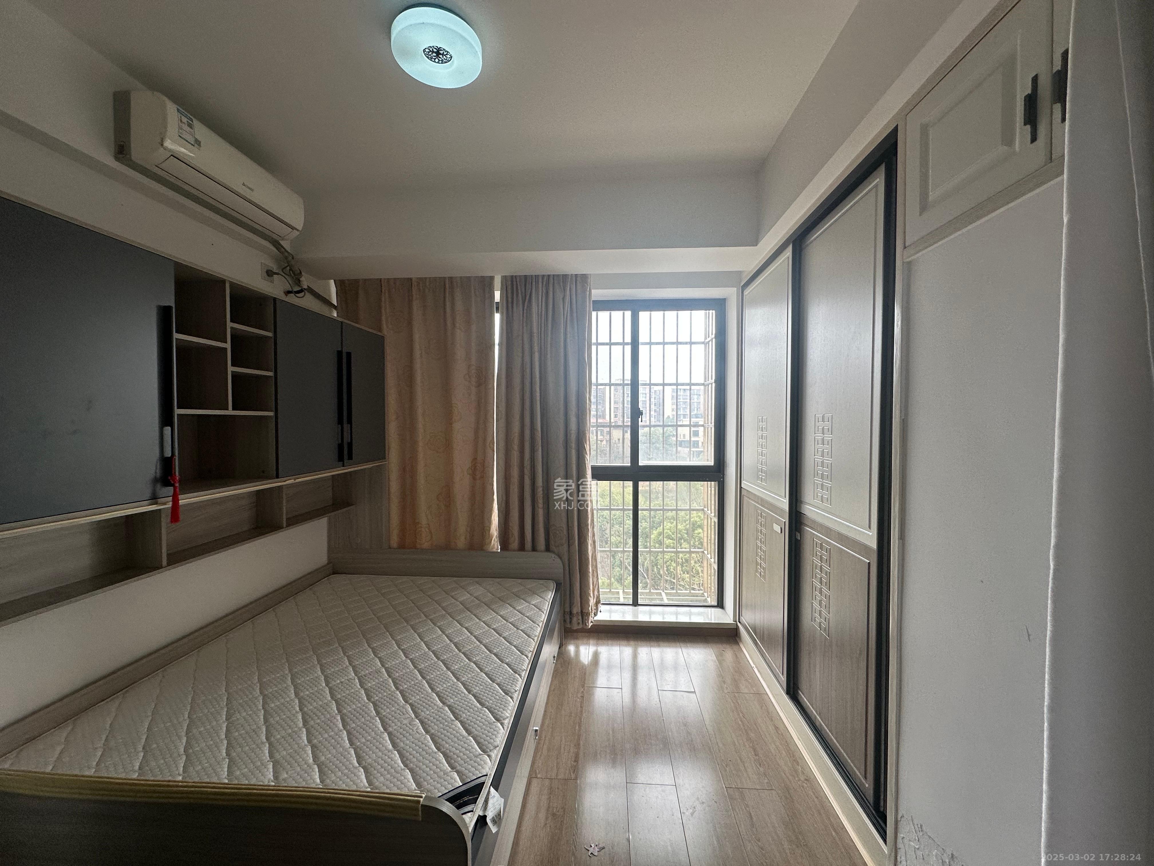 橘郡礼顿山  2室2厅1卫    1700.0元/月 橘郡礼顿山  2室2厅1卫    1700.0元/月室内图