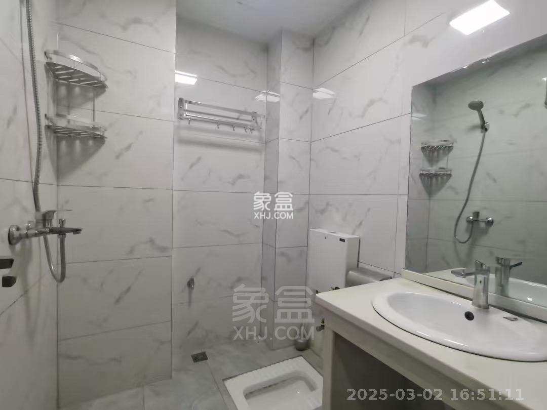 白金汉宫 1室1厅1卫 1200.0元/月 白金汉宫 1室1厅1卫 1200.0元/月室内图