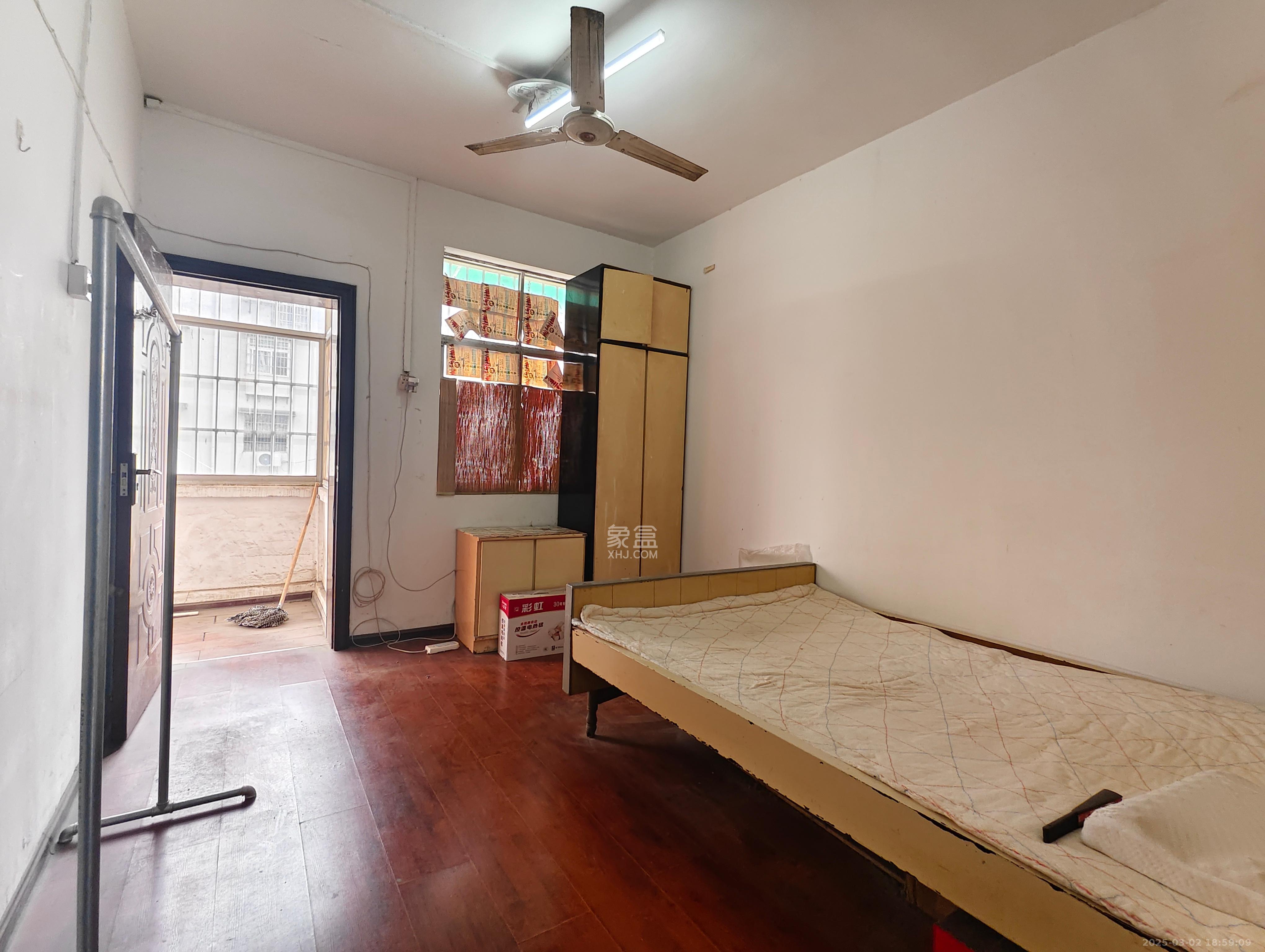 天心物业 2室1厅1卫 1500.0元/月 天心物业 2室1厅1卫 1500.0元/月室内图