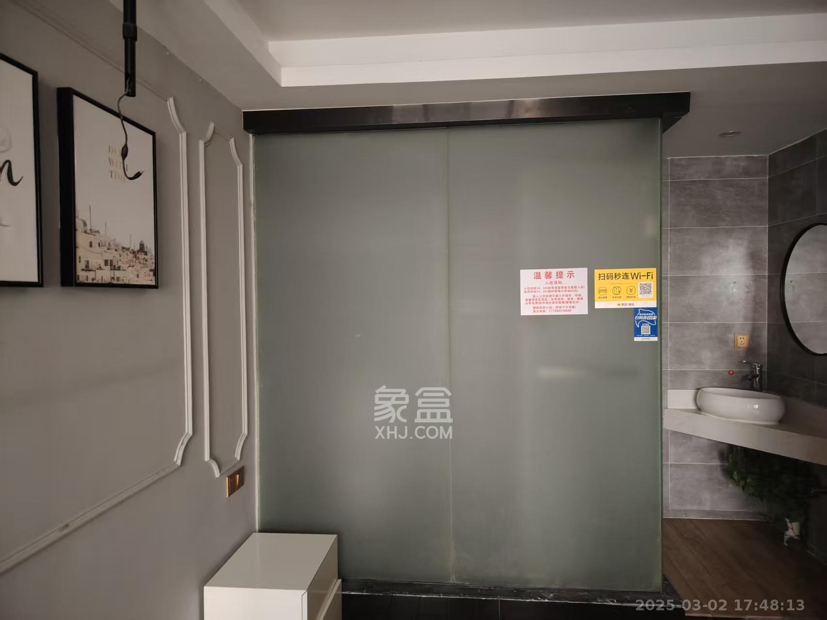 联合商厦  5室1厅1卫    6500.0元/月 联合商厦  5室1厅1卫    6500.0元/月室内图