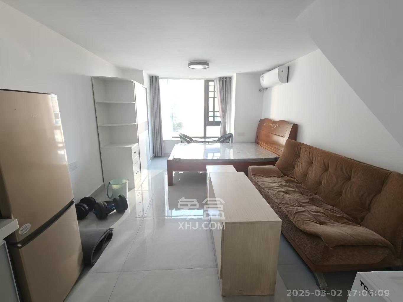 越秀悦湖台 1室1厅1卫 1600.0元/月 越秀悦湖台 1室1厅1卫 1600.0元/月室内图