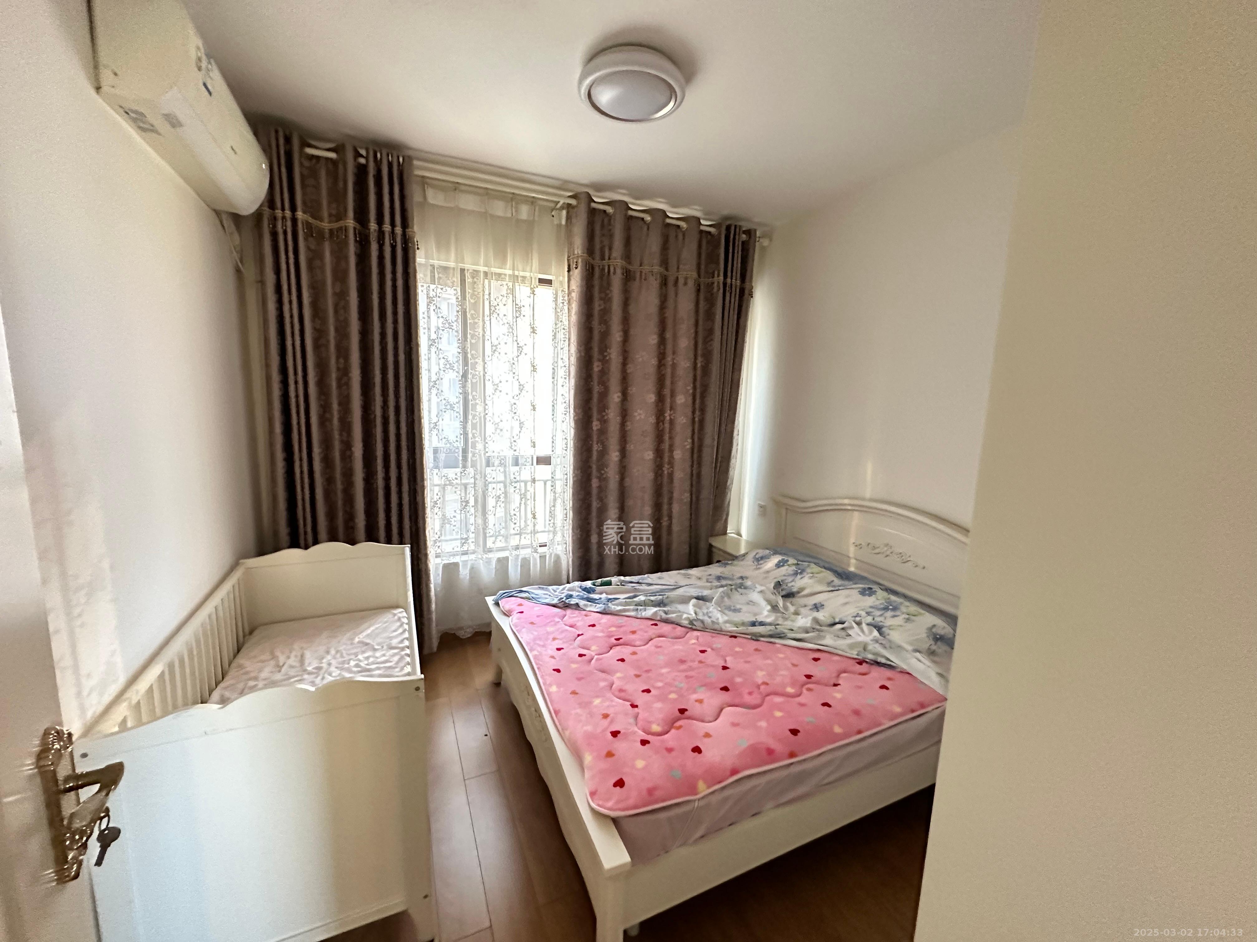 华润橡树湾 3室2厅1卫 2400.0元/月 华润橡树湾 3室2厅1卫 2400.0元/月室内图