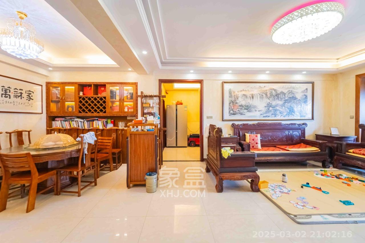 城市山水豪园(山水城市风景) 3室2厅2卫 3500.0元/月 城市山水豪园(山水城市风景) 3室2厅2卫 3500.0元/月室内图