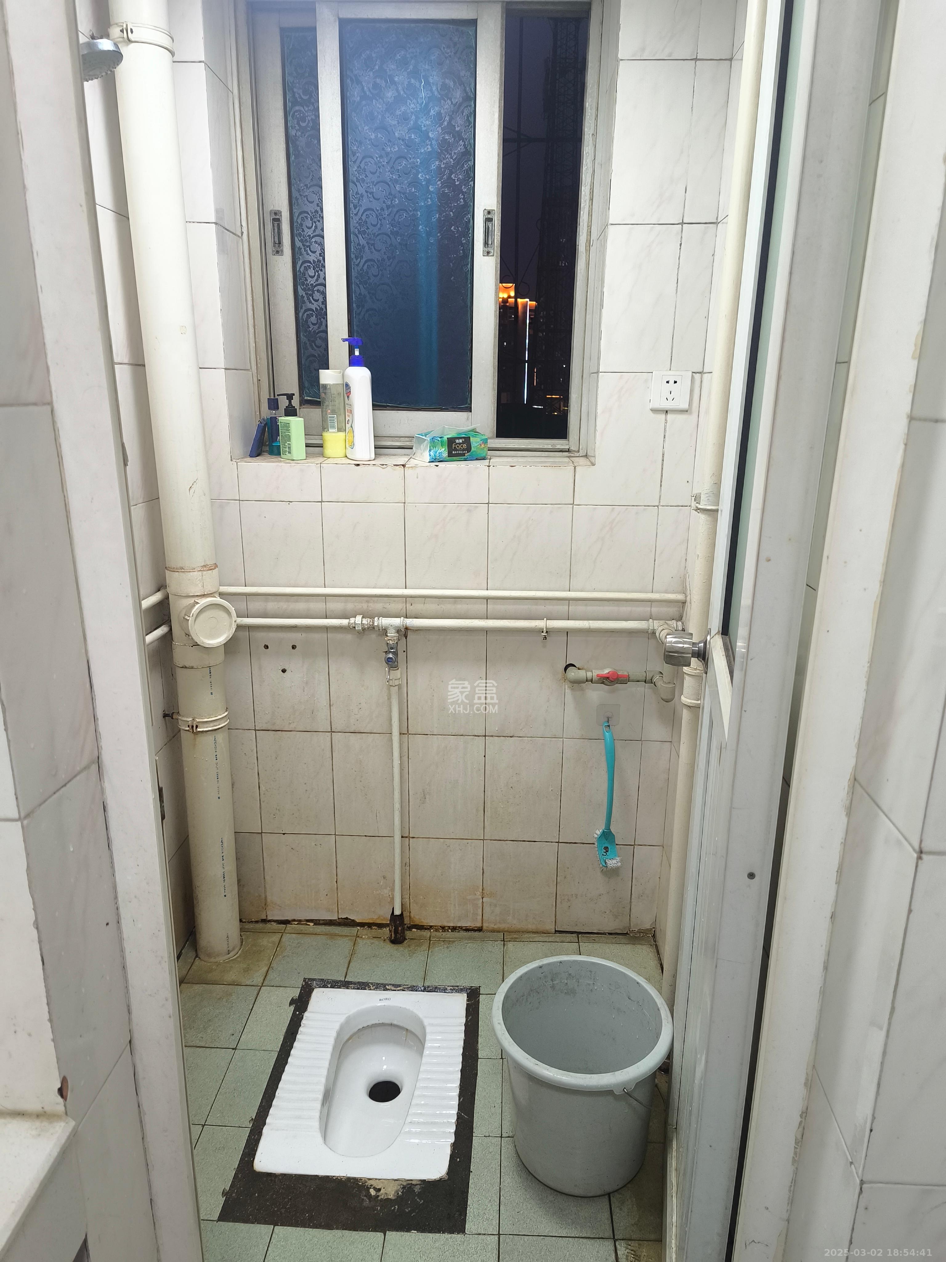 枫林小区 1室1厅1卫 800.0元/月 枫林小区 1室1厅1卫 800.0元/月室内图