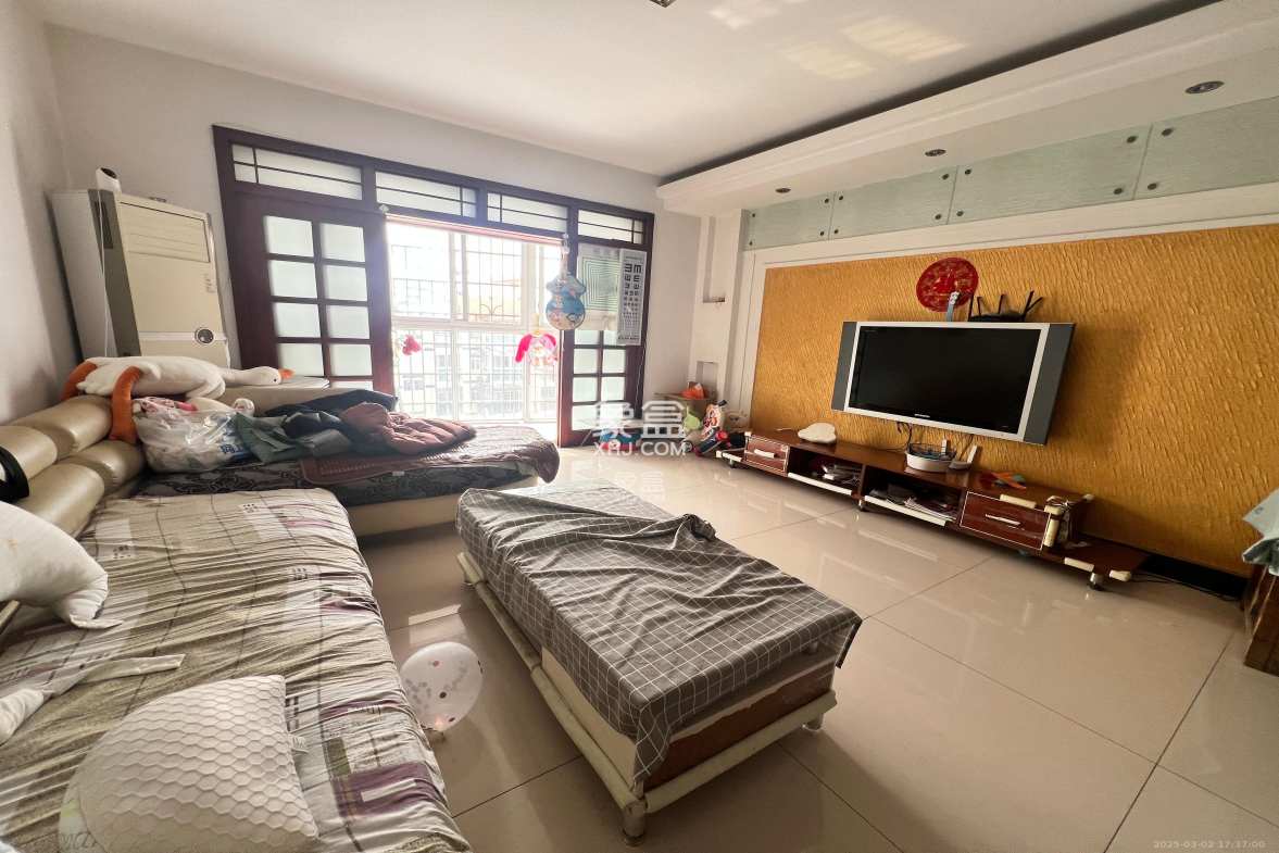 麓谷E家人 3室2厅2卫 2600.0元/月 麓谷E家人 3室2厅2卫 2600.0元/月室内图