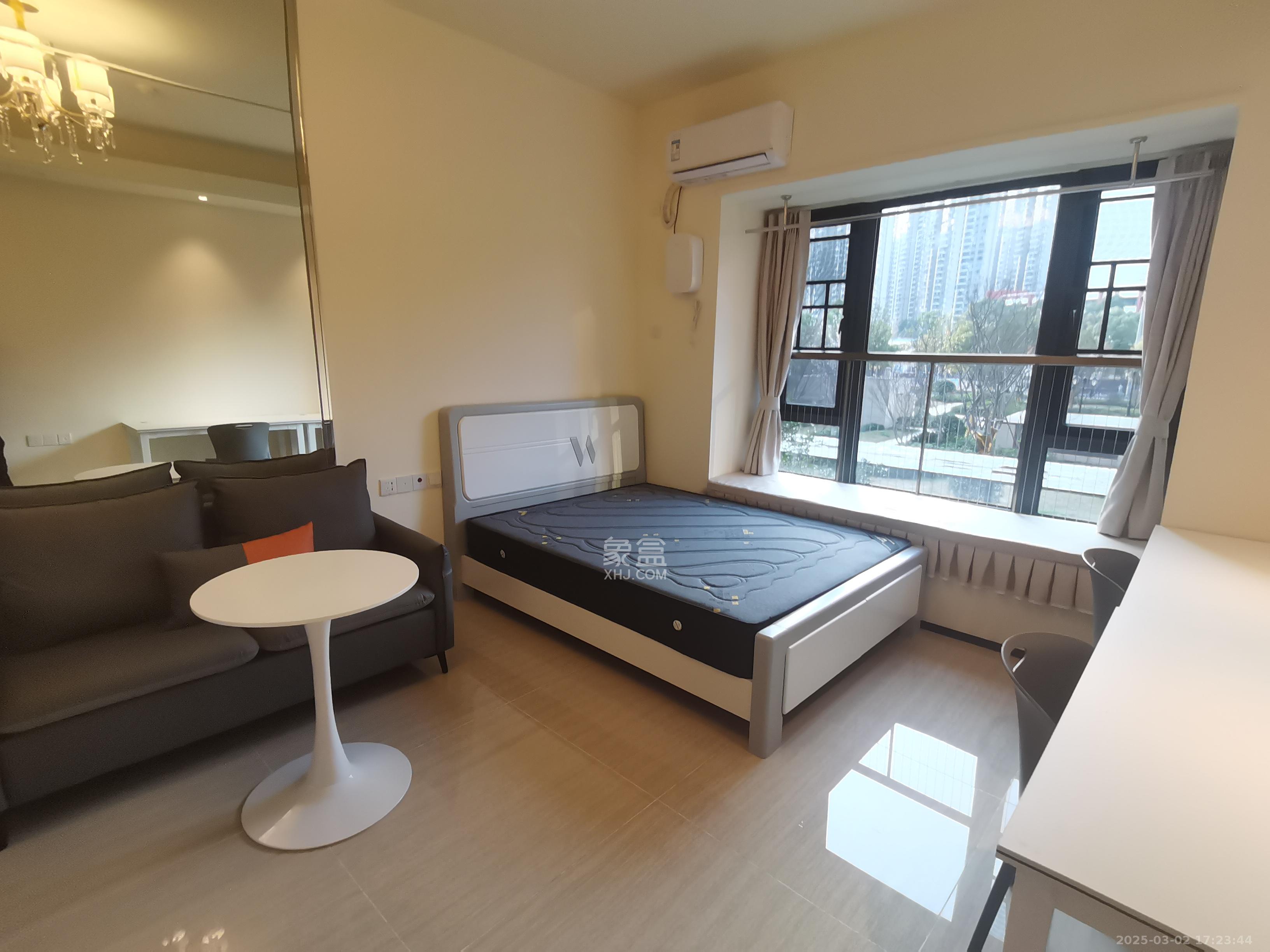 恒大清澜苑(恒大御景半岛四期) 1室1厅1卫 1300.0元/月 恒大清澜苑(恒大御景半岛四期) 1室1厅1卫 1300.0元/月室内图