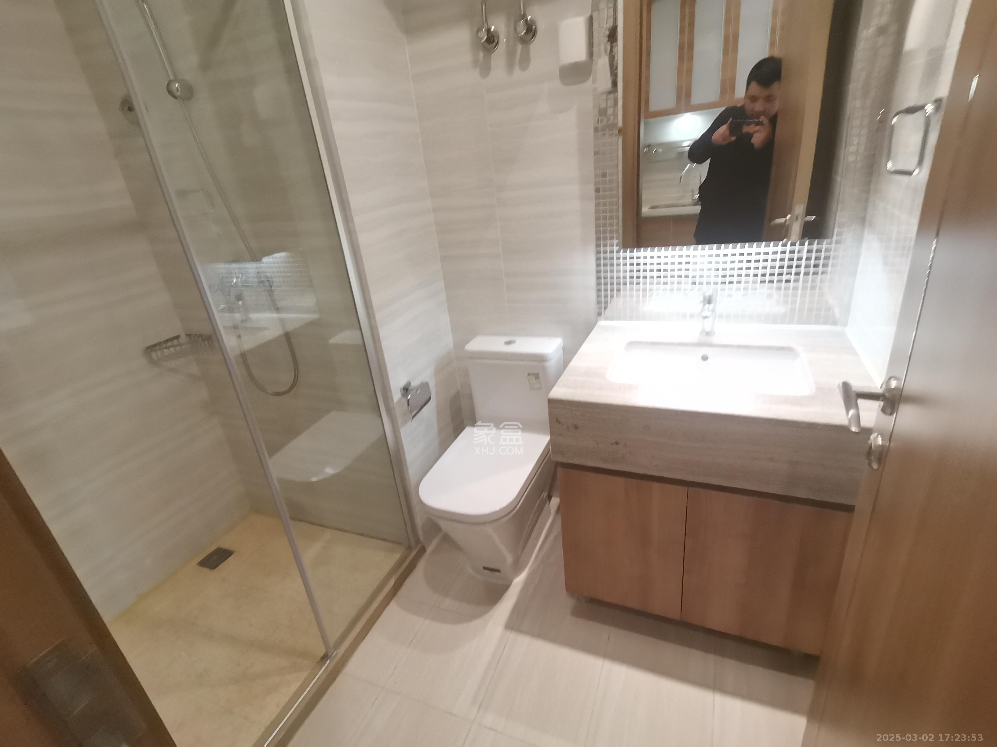 恒大清澜苑(恒大御景半岛四期) 1室1厅1卫 1300.0元/月 恒大清澜苑(恒大御景半岛四期) 1室1厅1卫 1300.0元/月室内图