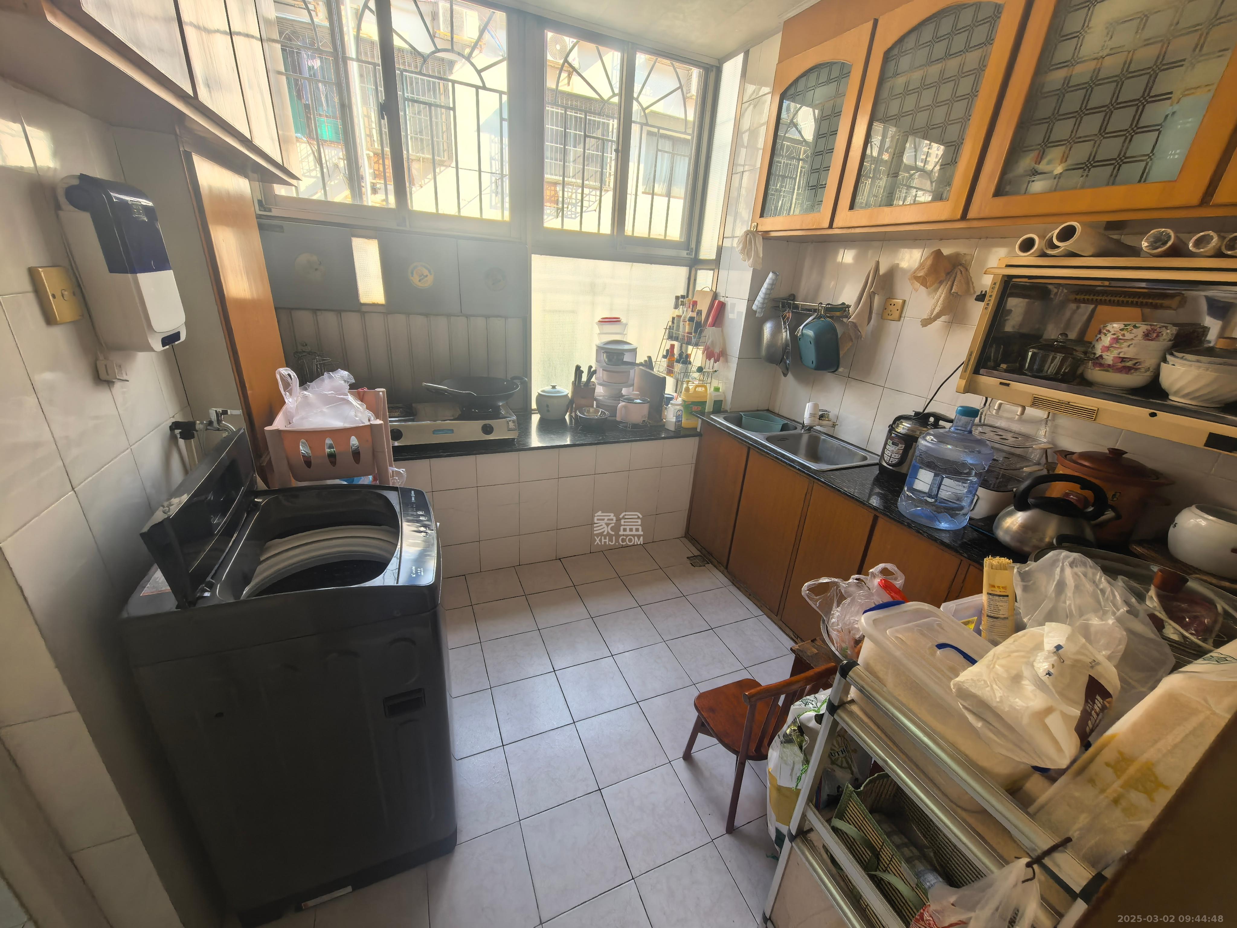 省政府机关梓园住宅区 3室1厅1卫 3000.0元/月 省政府机关梓园住宅区 3室1厅1卫 3000.0元/月室内图