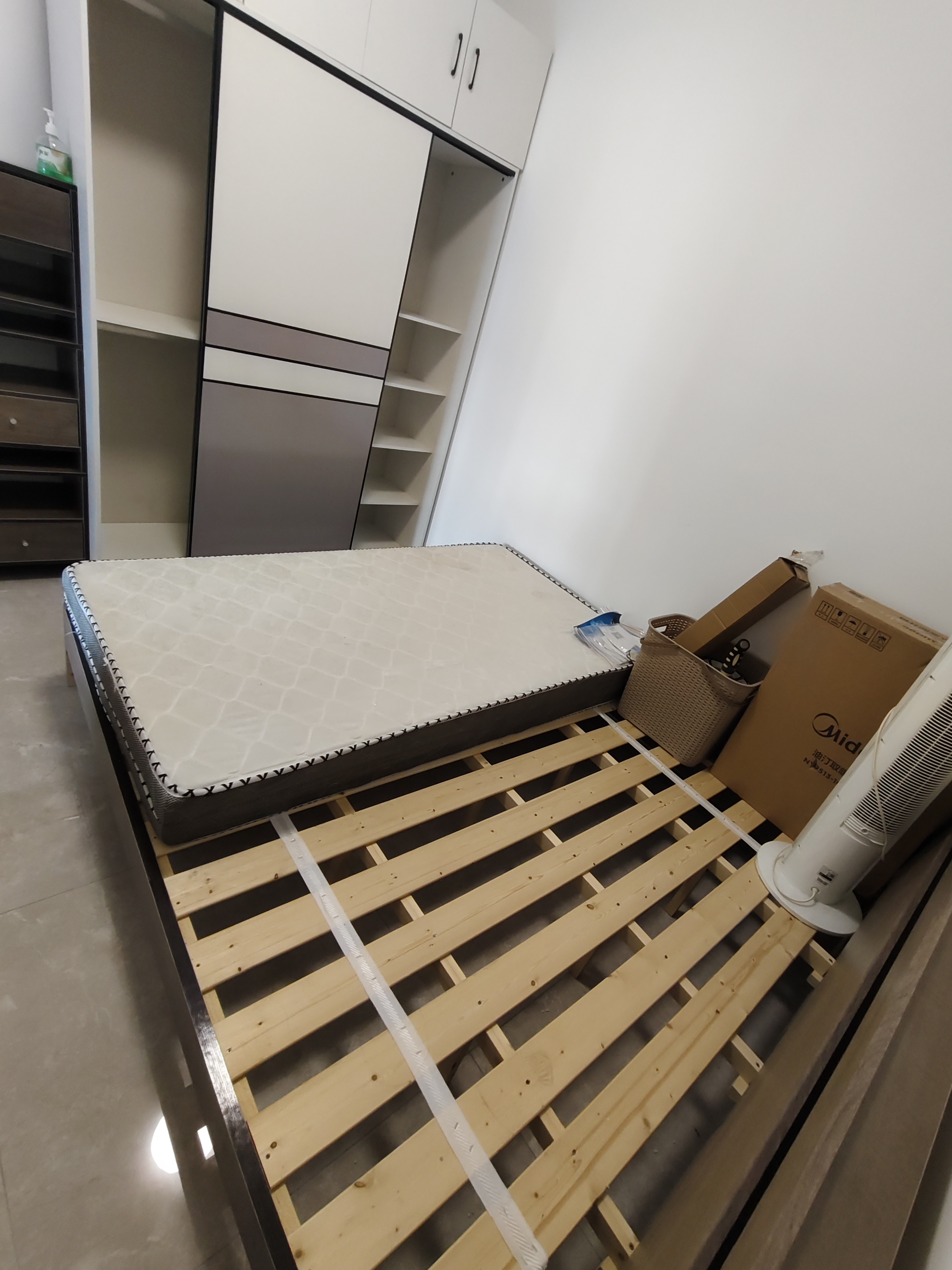 龙湖光年 1室1厅1卫 1900.0元/月 龙湖光年 1室1厅1卫 1900.0元/月室内图