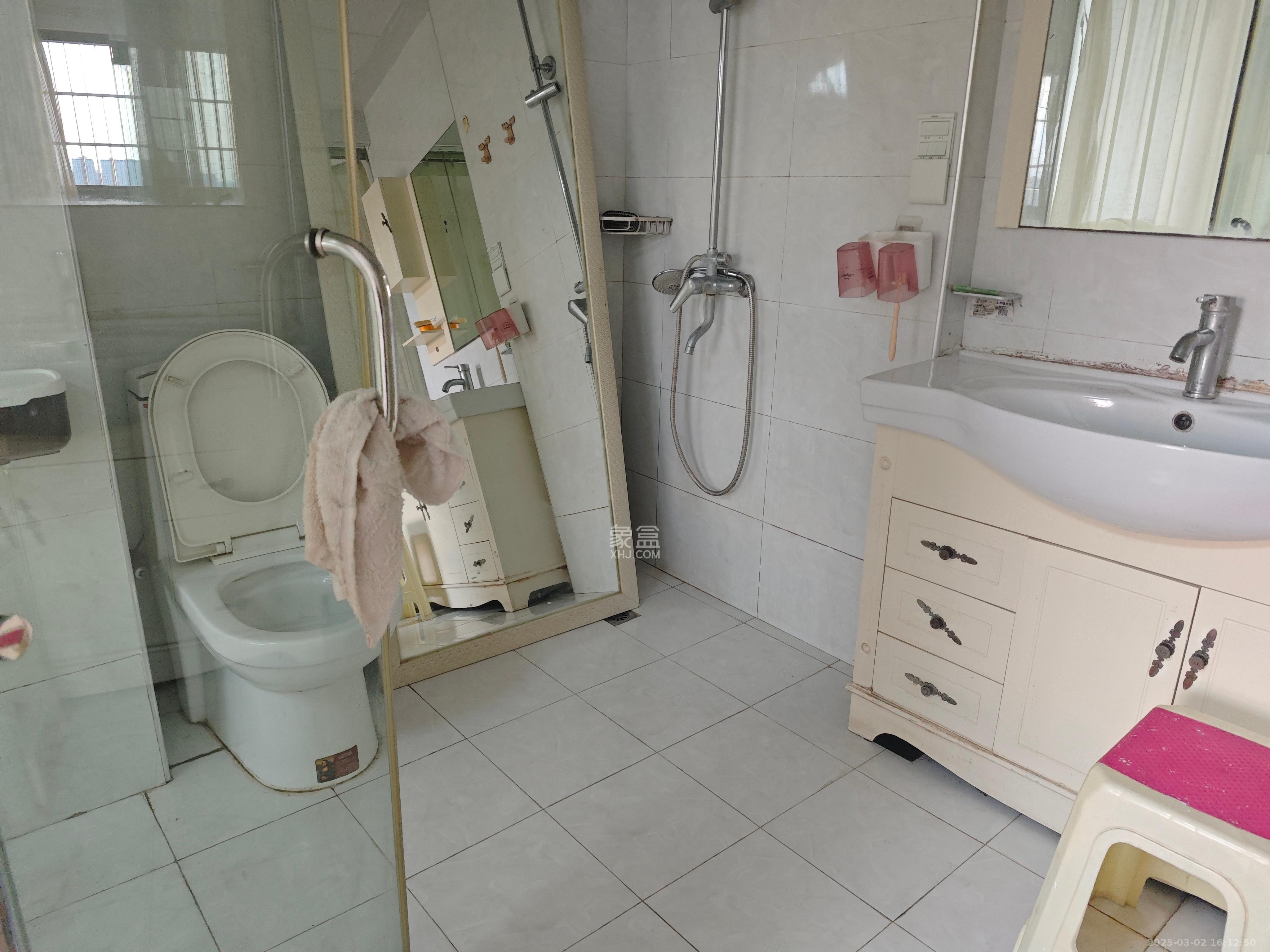 优山美地 3室2厅2卫 2788.0元/月 优山美地 3室2厅2卫 2788.0元/月室内图