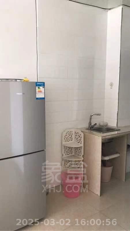 汇通国际 1室2厅1卫 800.0元/月 汇通国际 1室2厅1卫 800.0元/月室内图