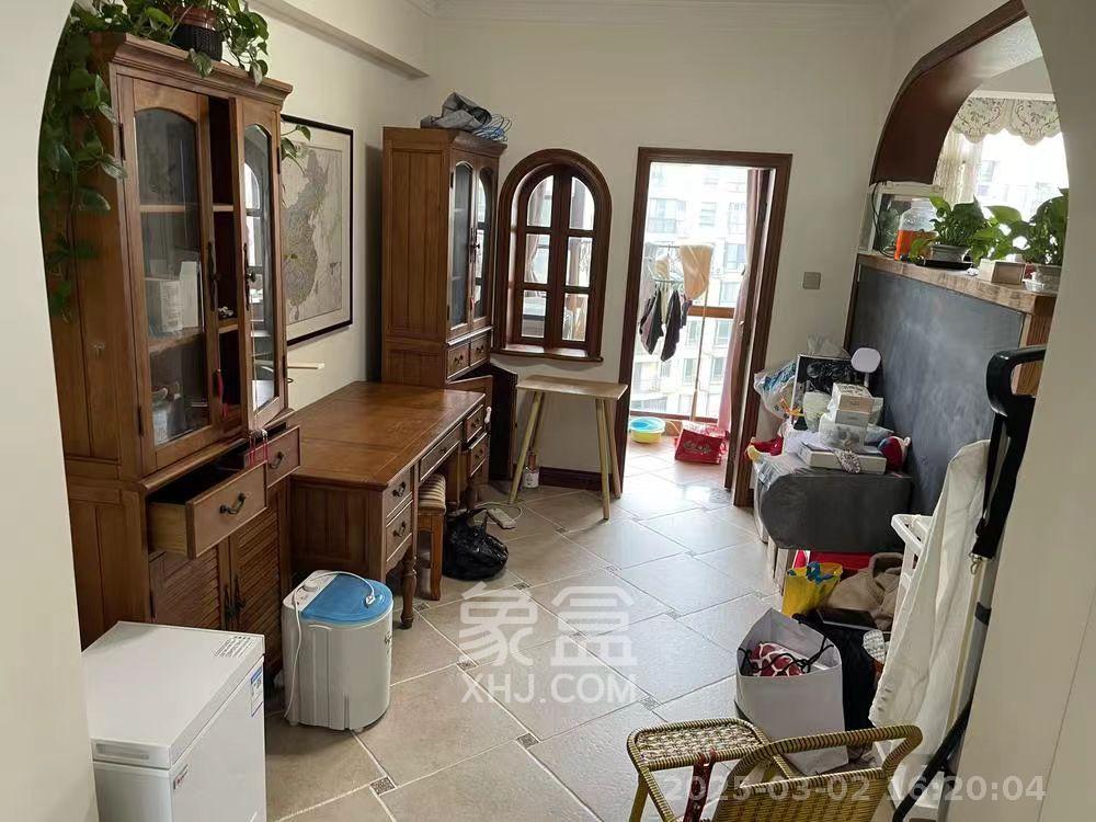 圣爵菲斯  5室2厅2卫   5200.00元/月