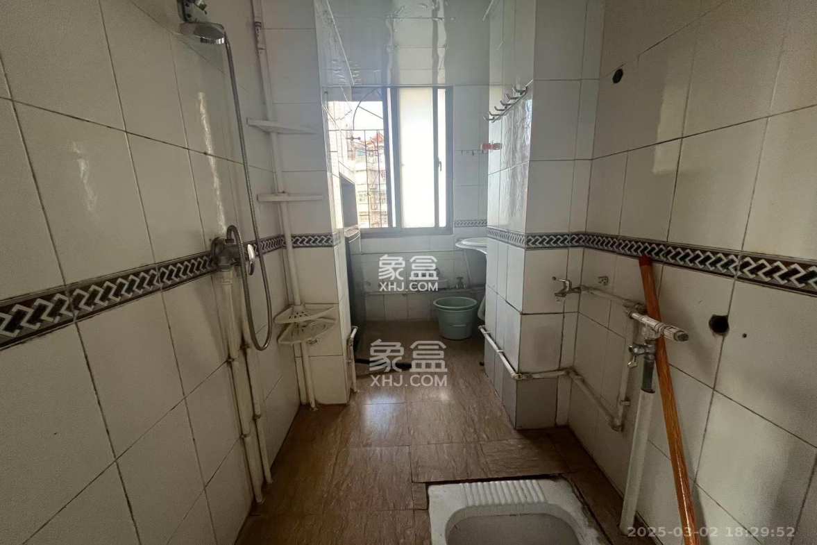 海华花园(京电大厦) 2室2厅1卫 2500.0元/月 海华花园(京电大厦) 2室2厅1卫 2500.0元/月室内图