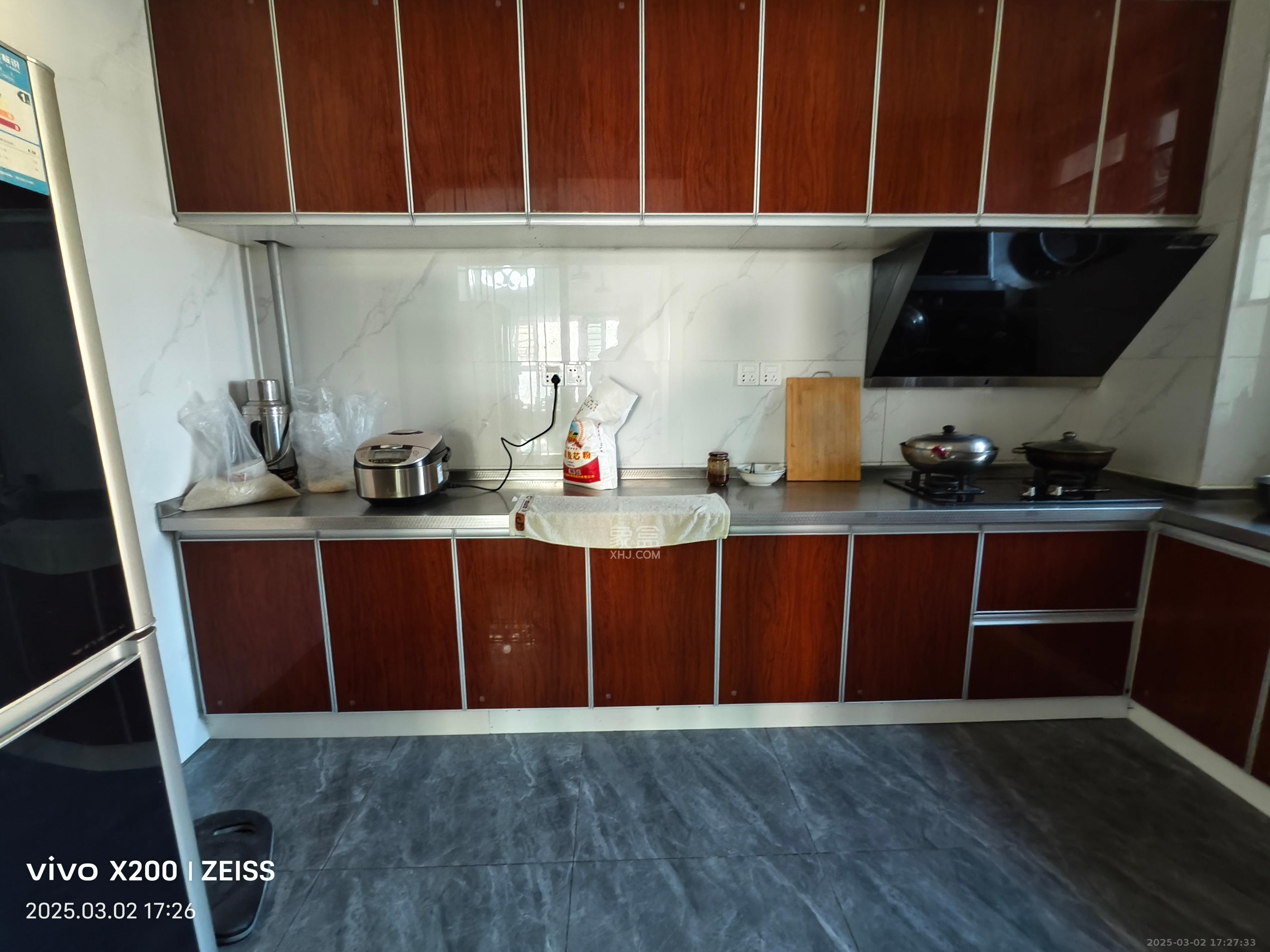 财汇新天地(财汇商务广场) 4室2厅2卫 2800.0元/月 财汇新天地(财汇商务广场) 4室2厅2卫 2800.0元/月室内图