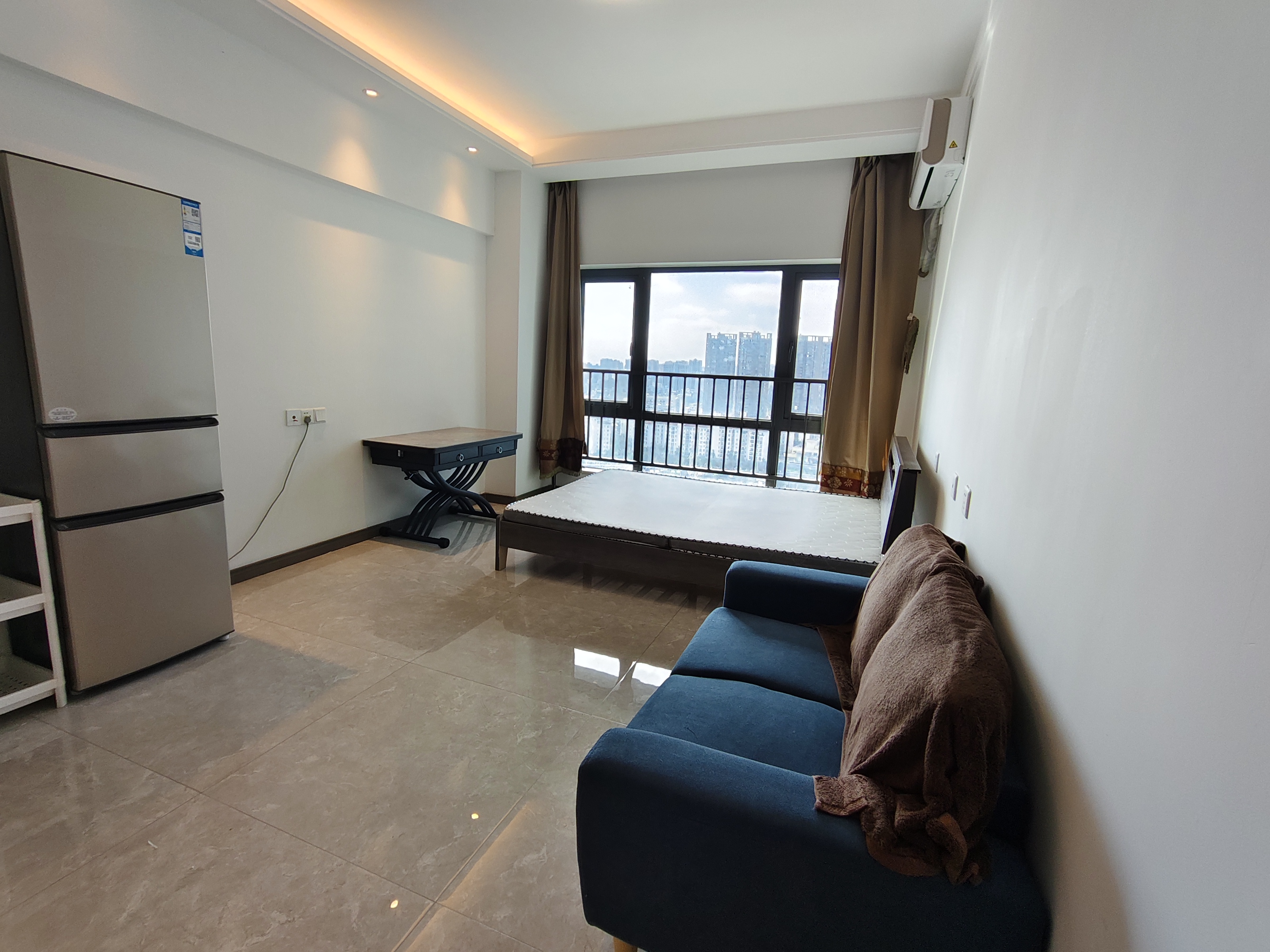 龙湖光年 1室1厅1卫 1900.0元/月 龙湖光年 1室1厅1卫 1900.0元/月室内图