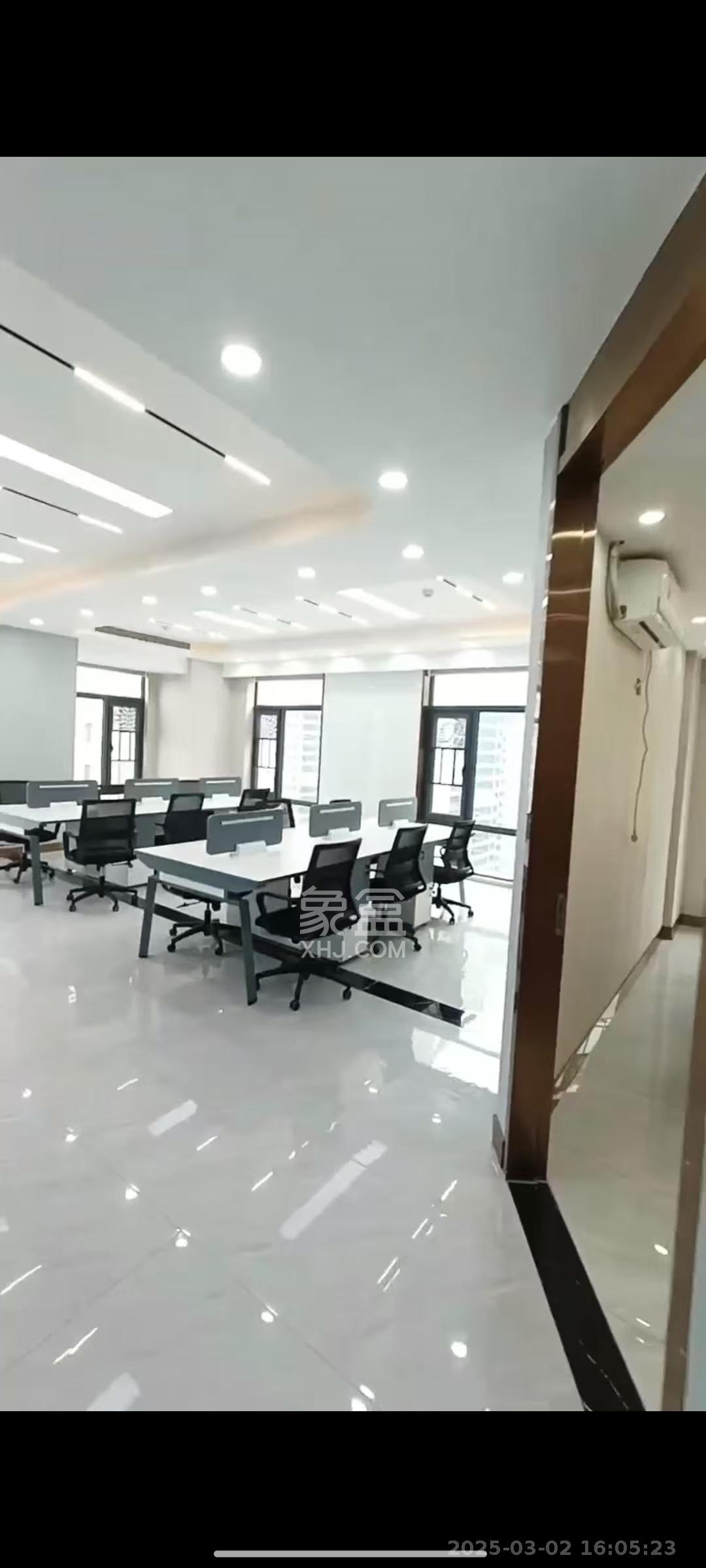 启迪协信中心  1室1厅1卫   11800.00元/月室内图