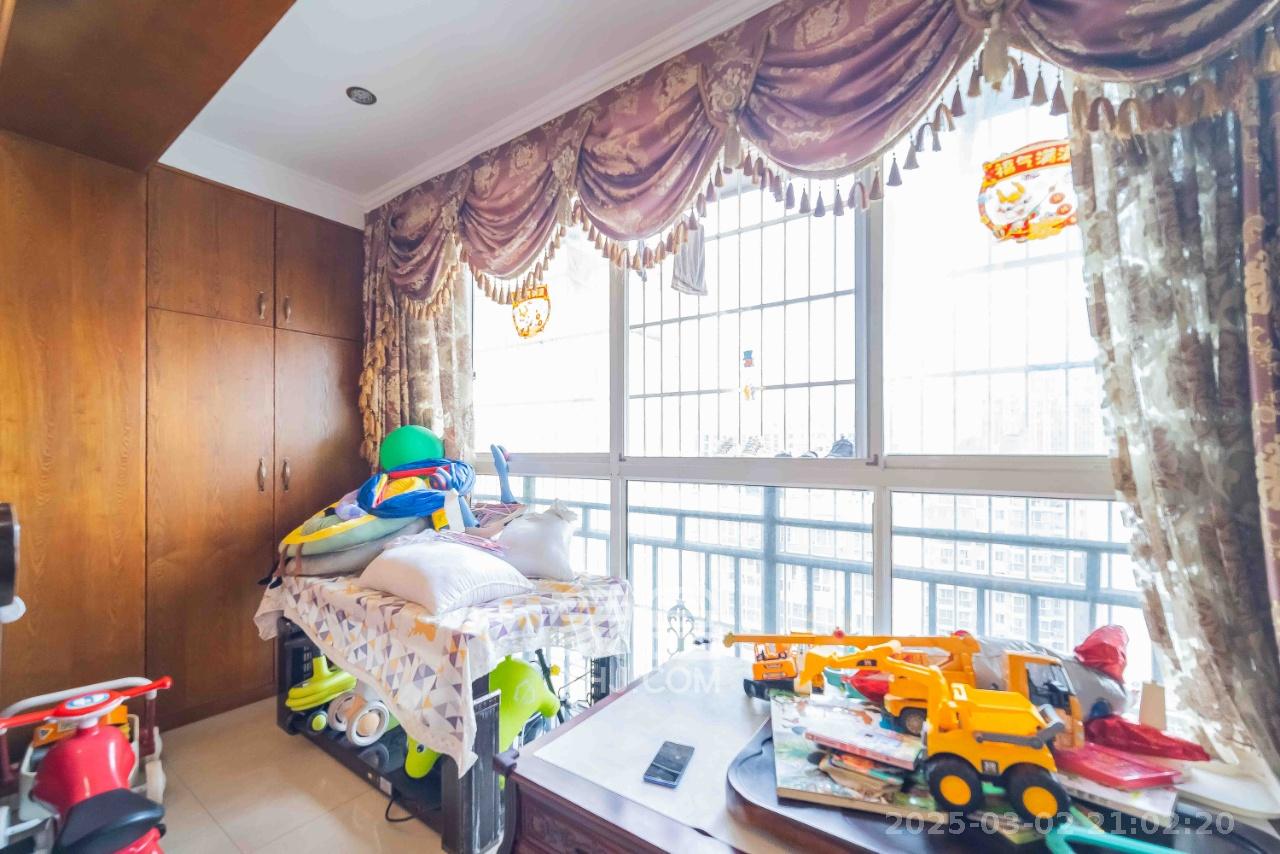 城市山水豪园(山水城市风景) 3室2厅2卫 3500.0元/月 城市山水豪园(山水城市风景) 3室2厅2卫 3500.0元/月室内图