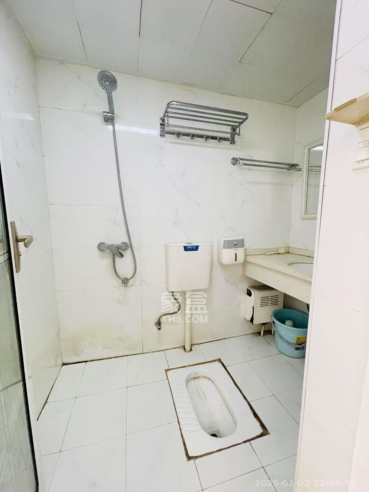 怡海星城  1室1厅1卫    1260.0元/月室内图