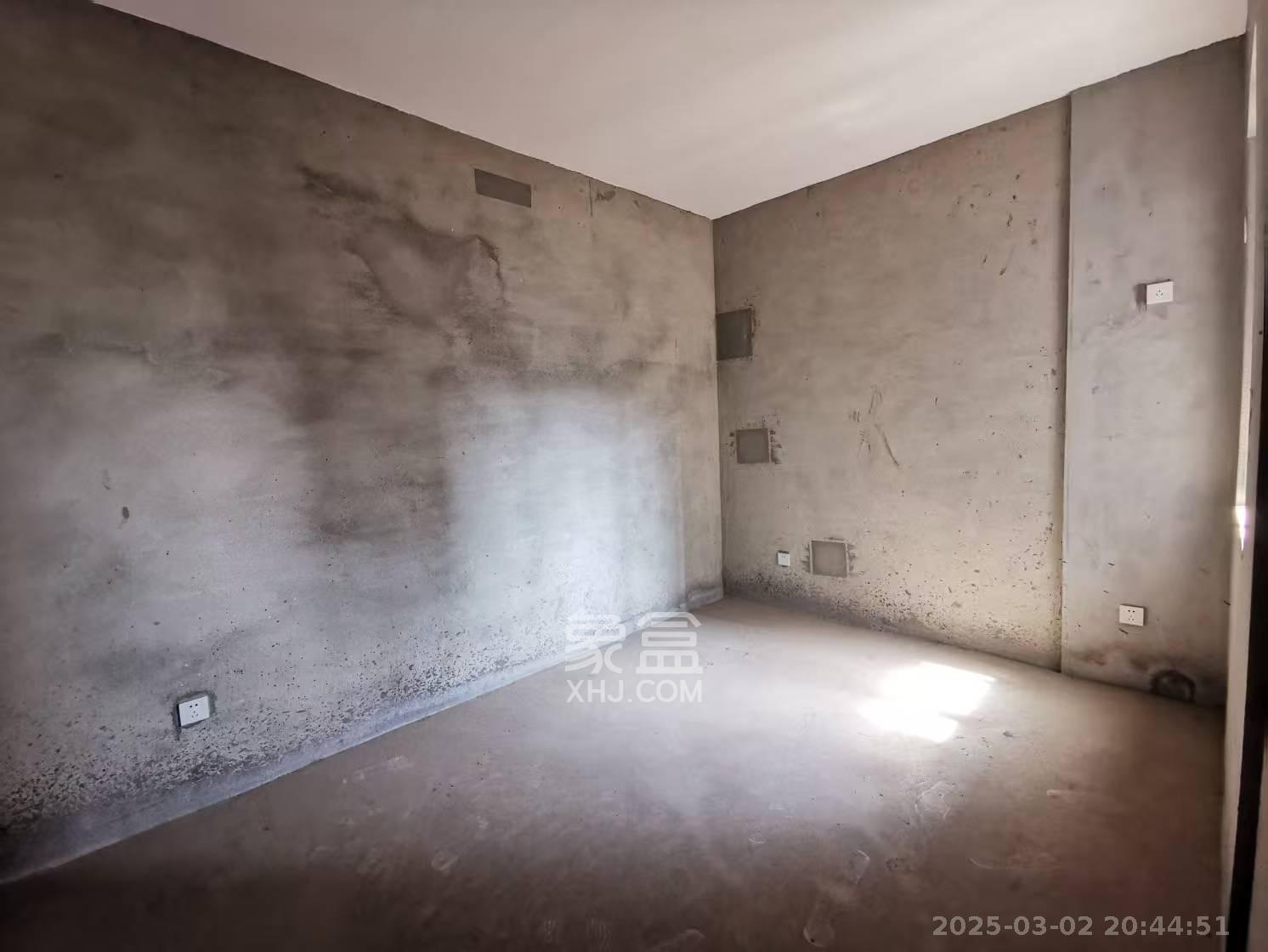 东方名苑臻锦园 0室0厅0卫 75.8万 东方名苑臻锦园 0室0厅0卫 75.8万客厅