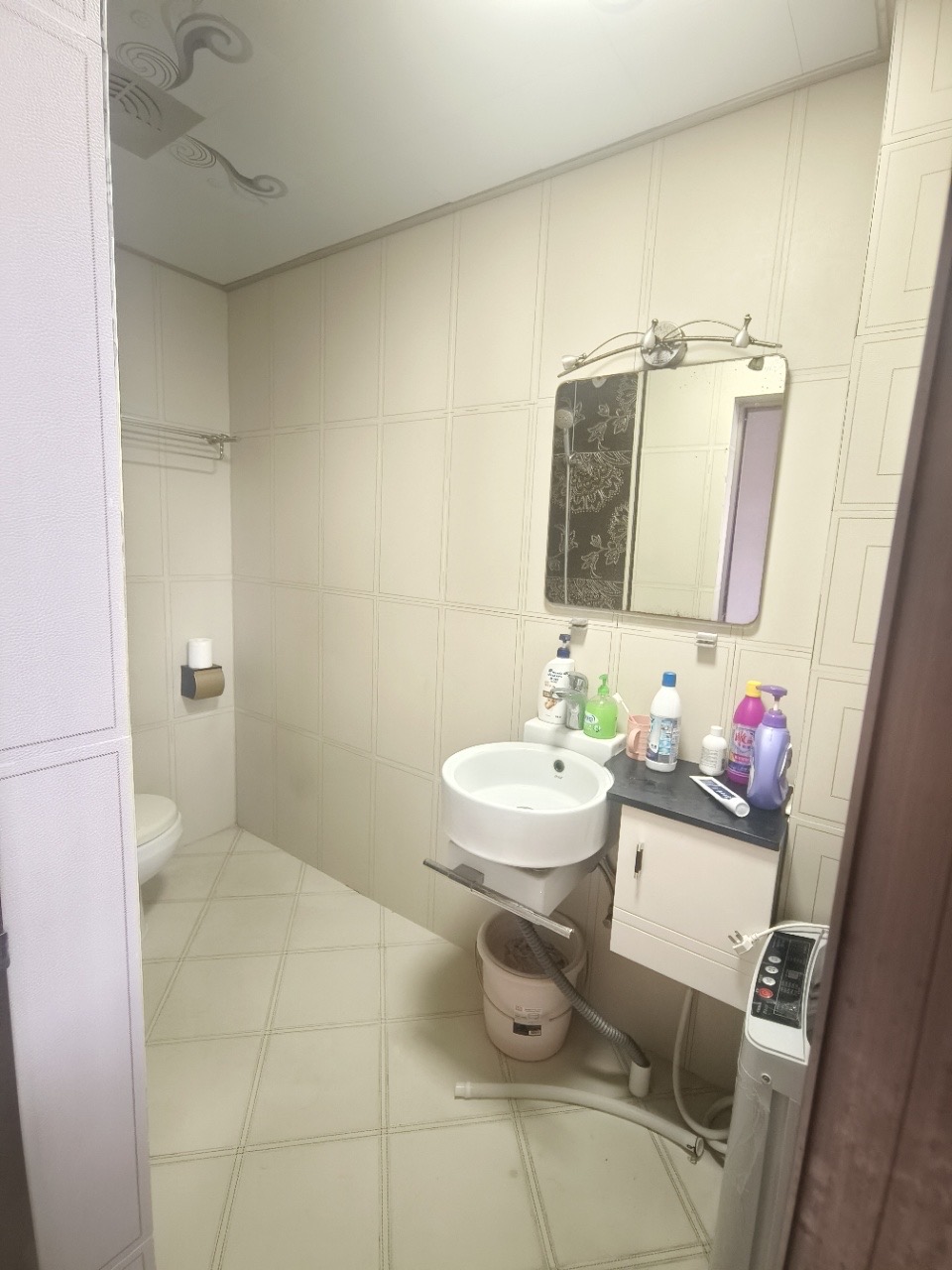 泰河阁小区(下洋路6号)  3室2厅2卫    178.0万客厅