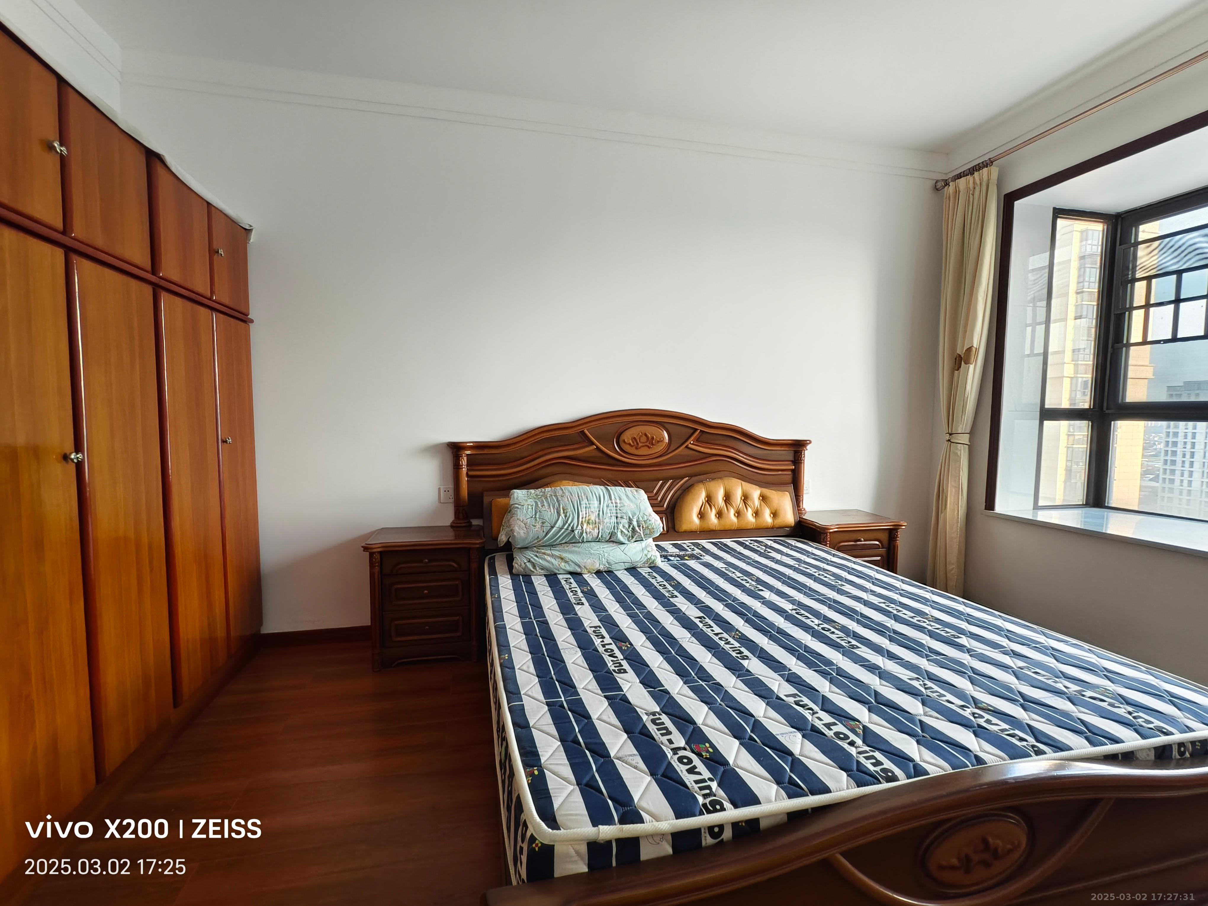 财汇新天地(财汇商务广场) 4室2厅2卫 2800.0元/月 财汇新天地(财汇商务广场) 4室2厅2卫 2800.0元/月室内图