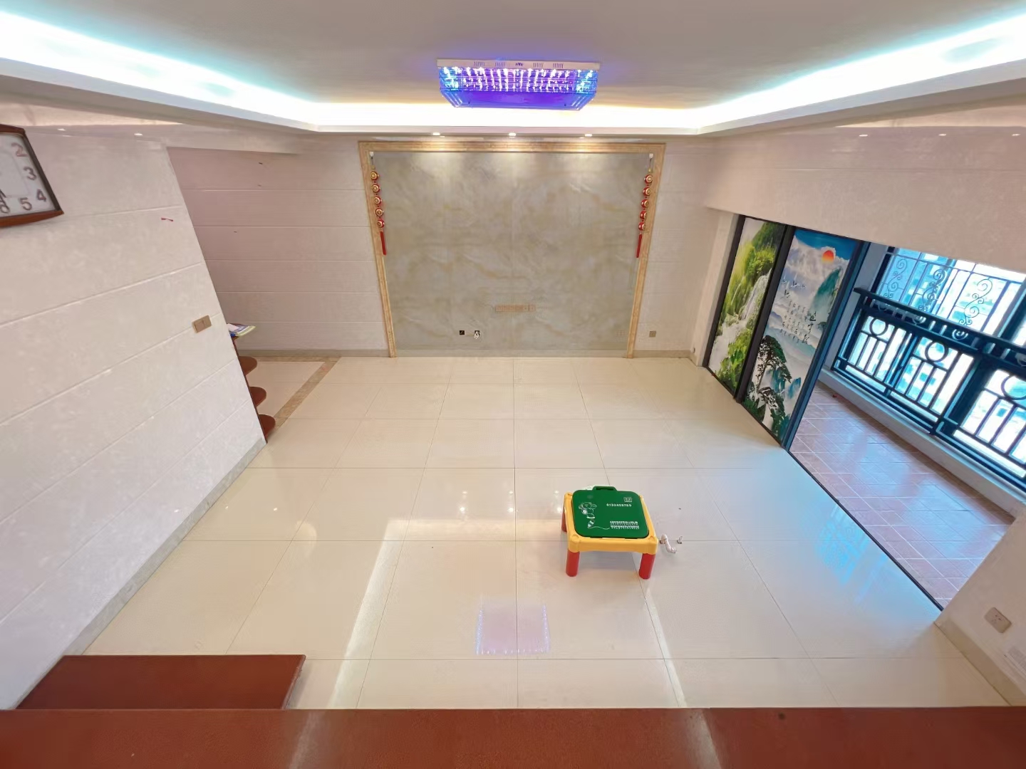 名门广场北区(二期)  3室2厅2卫    195.0万 名门广场北区(二期)  3室2厅2卫    195.0万室内图