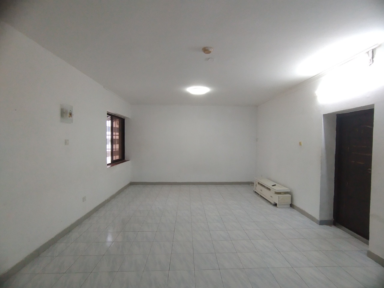 富豪大厦(富豪花园) 3室1厅1卫 99.0万 富豪大厦(富豪花园) 3室1厅1卫 99.0万客厅