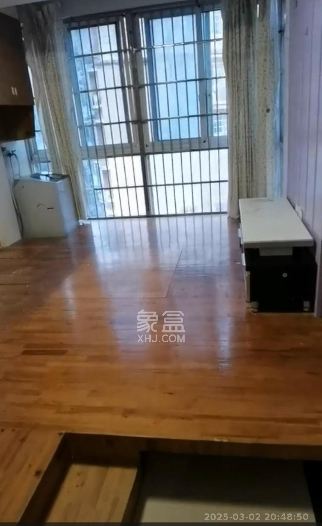 枫华府第  1室1厅1卫   1100.00元/月