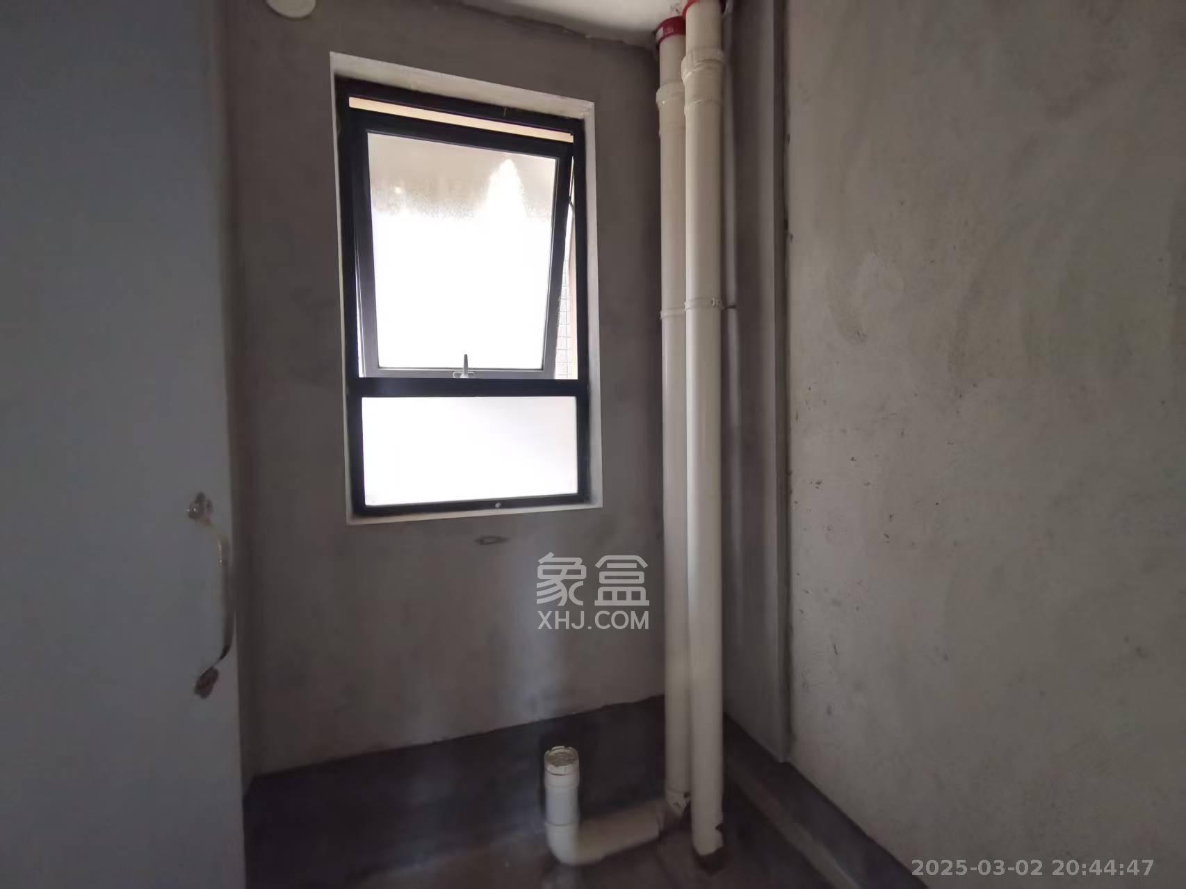 东方名苑臻锦园 0室0厅0卫 75.8万 东方名苑臻锦园 0室0厅0卫 75.8万客厅