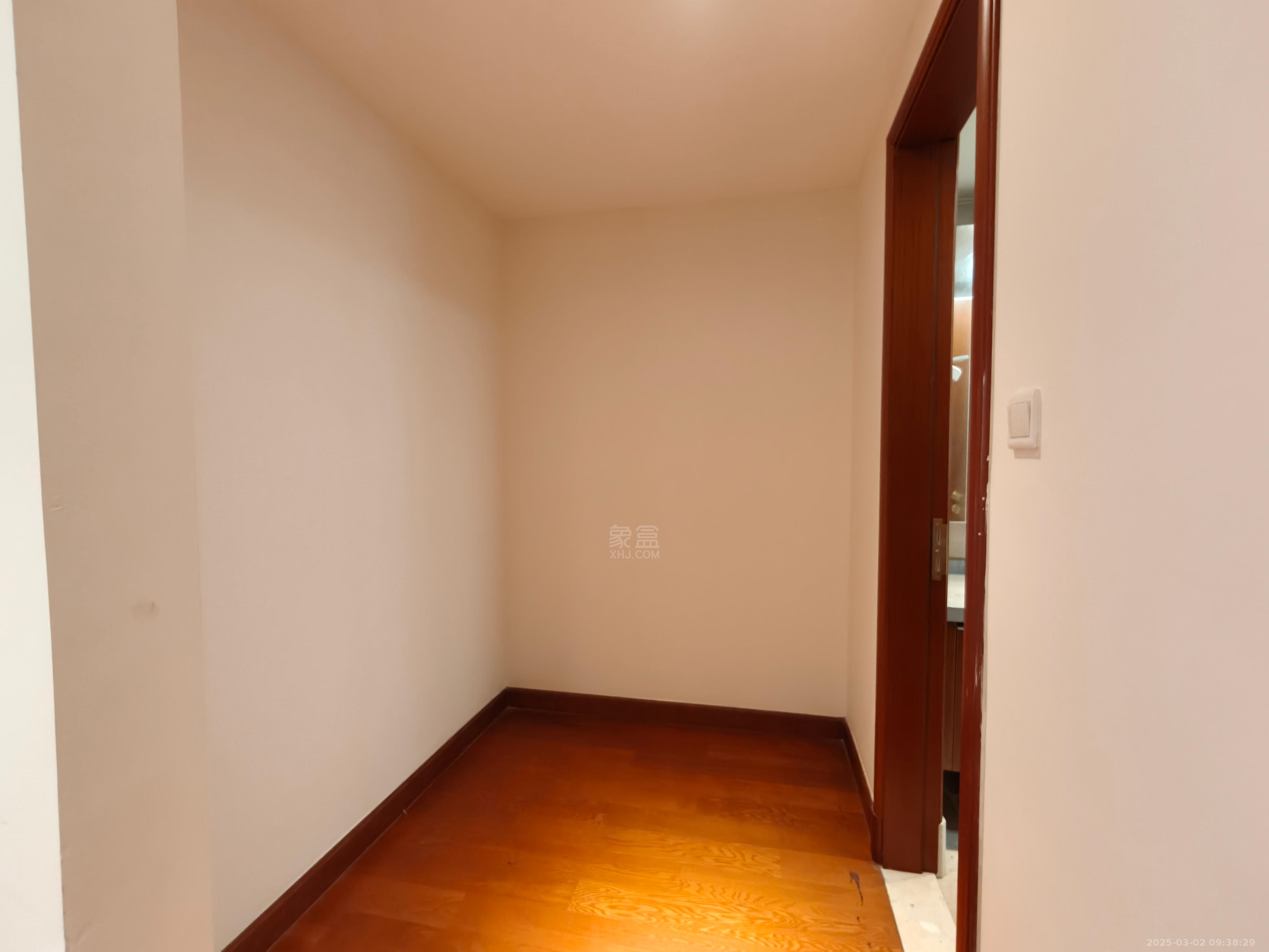 恒大华府 3室2厅1卫 1900.0元/月 恒大华府 3室2厅1卫 1900.0元/月室内图