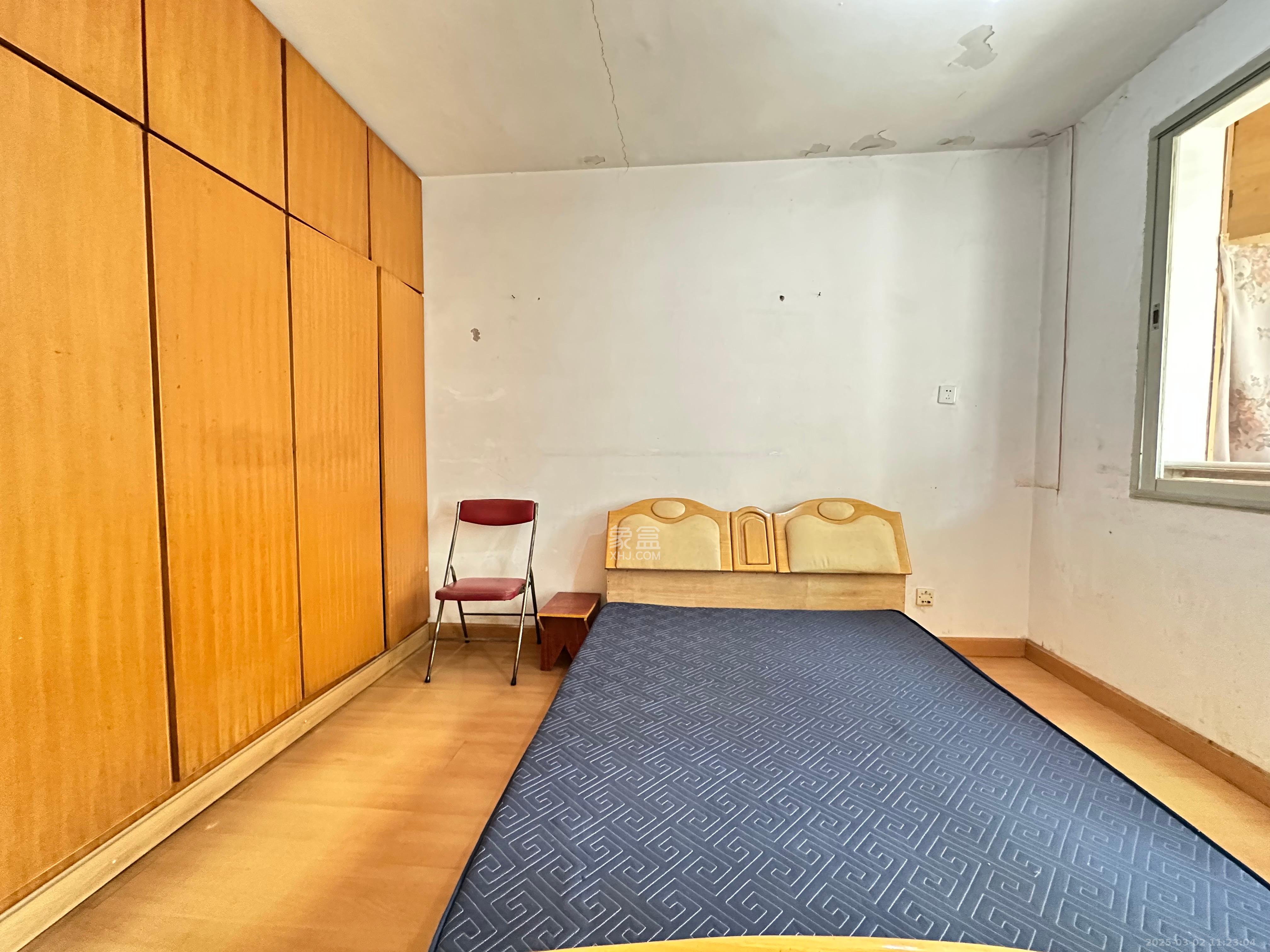 新天小区  2室2厅1卫   1700.00元/月室内图