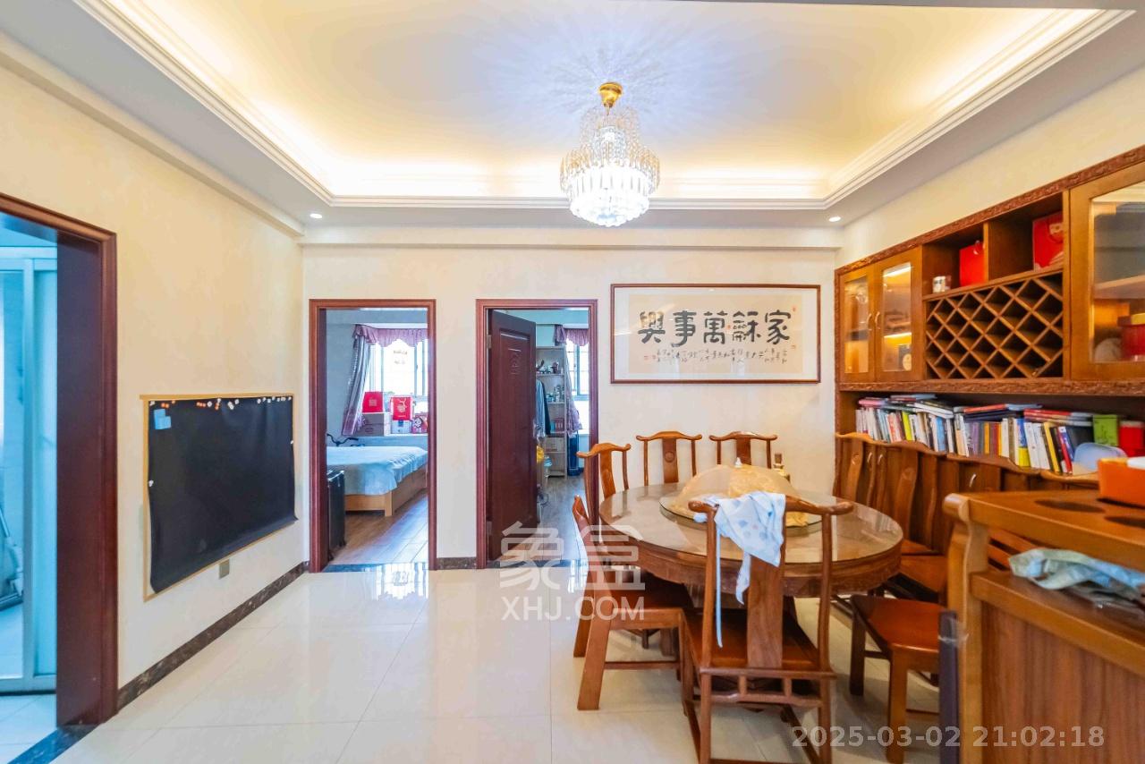 城市山水豪园(山水城市风景) 3室2厅2卫 3500.0元/月 城市山水豪园(山水城市风景) 3室2厅2卫 3500.0元/月室内图