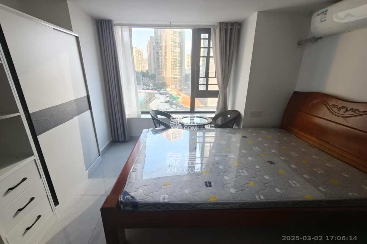 越秀悦湖台 1室1厅1卫 1600.0元/月 越秀悦湖台 1室1厅1卫 1600.0元/月室内图