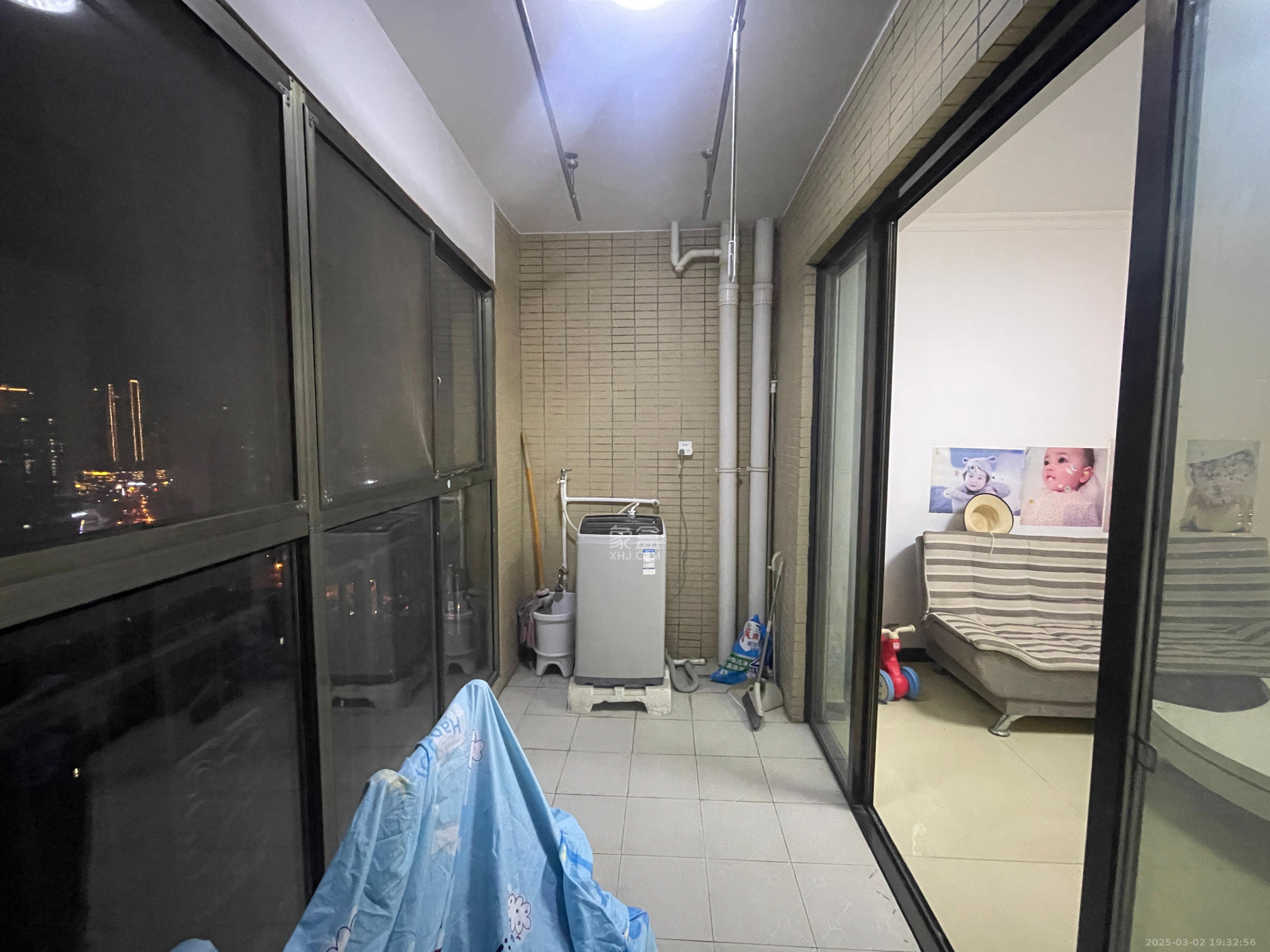 江山帝景雅典 2室2厅1卫 2100.0元/月 江山帝景雅典 2室2厅1卫 2100.0元/月室内图