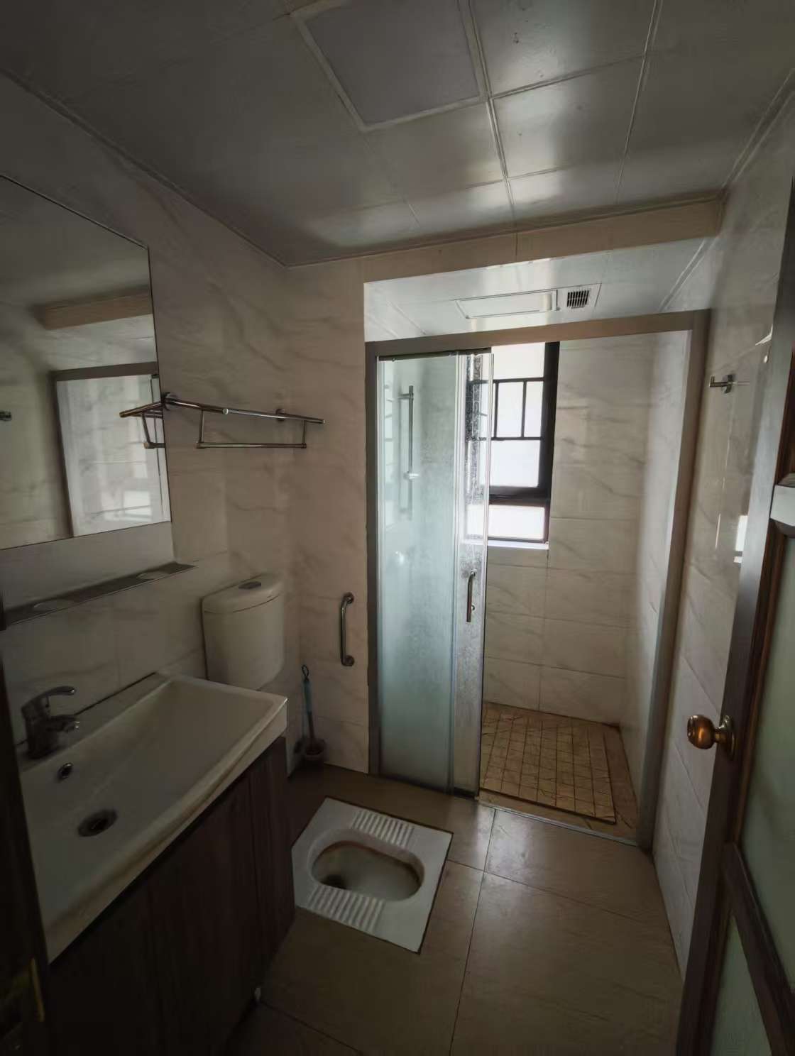 碧桂园豪园  4室2厅2卫    89.8万客厅