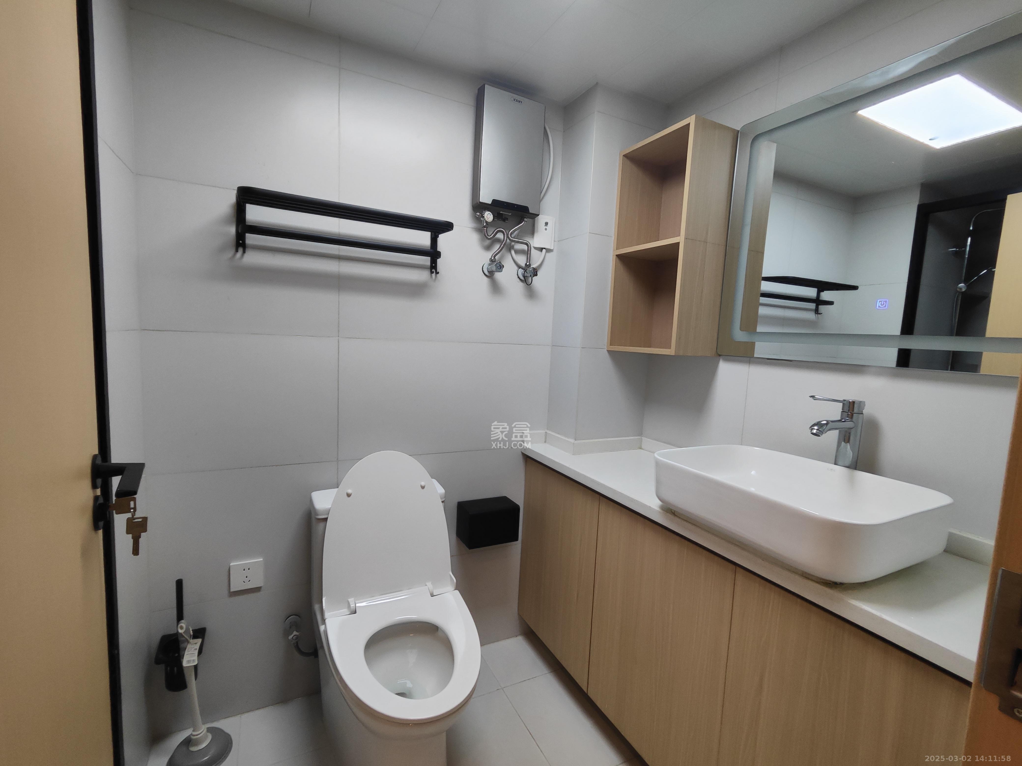 君悦新天地  1室0厅0卫    2700.0元/月室内图