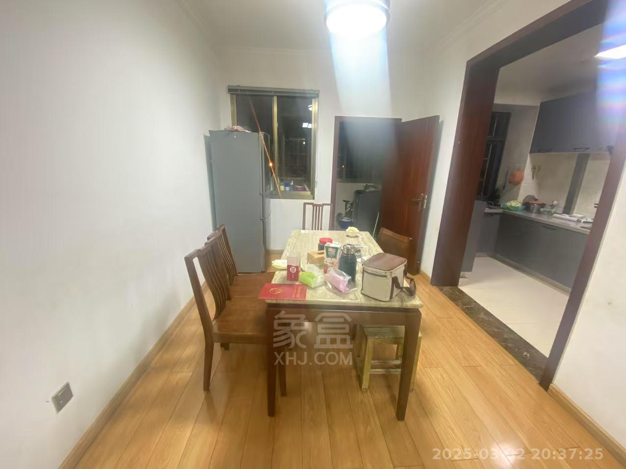 珠江花园 3室2厅2卫 1500.0元/月 珠江花园 3室2厅2卫 1500.0元/月室内图