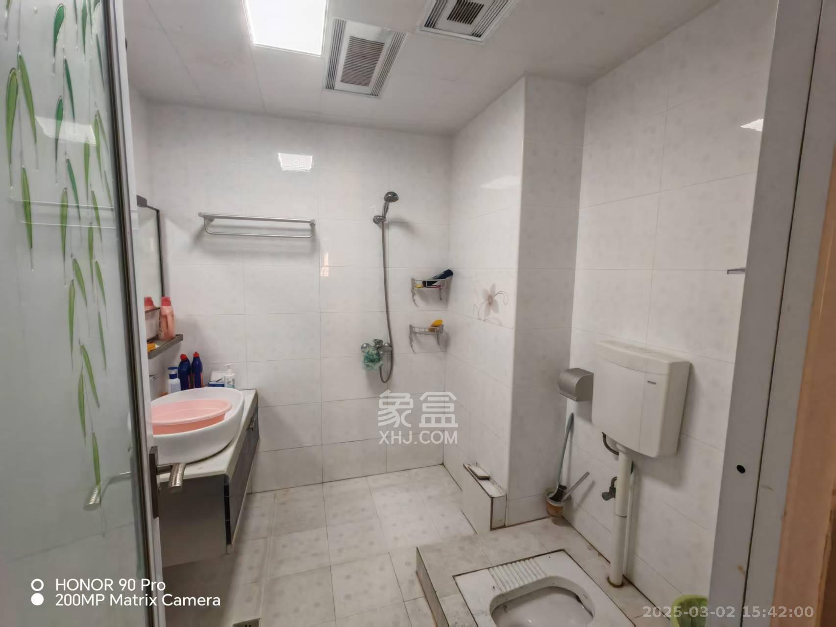 绿城桂花城 4室2厅2卫 3900.0元/月 绿城桂花城 4室2厅2卫 3900.0元/月室内图