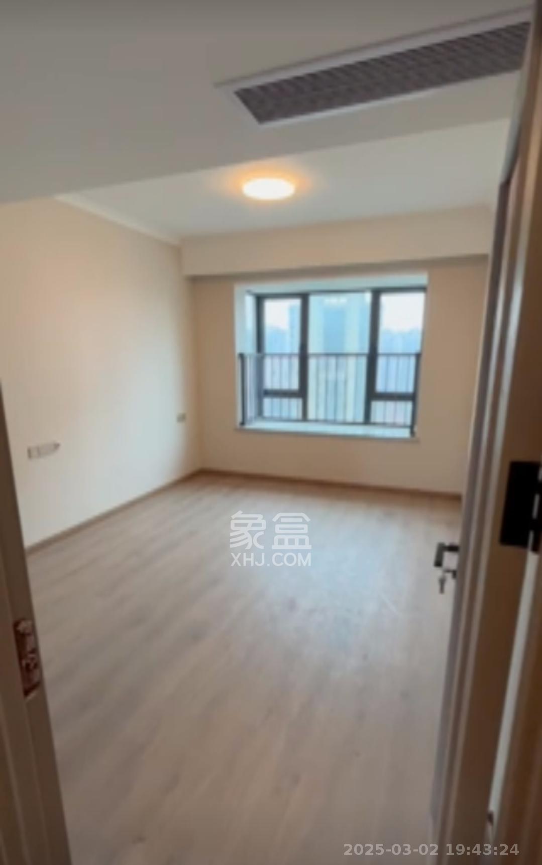 梦想新天地 4室2厅2卫 3500.0元/月 梦想新天地 4室2厅2卫 3500.0元/月室内图